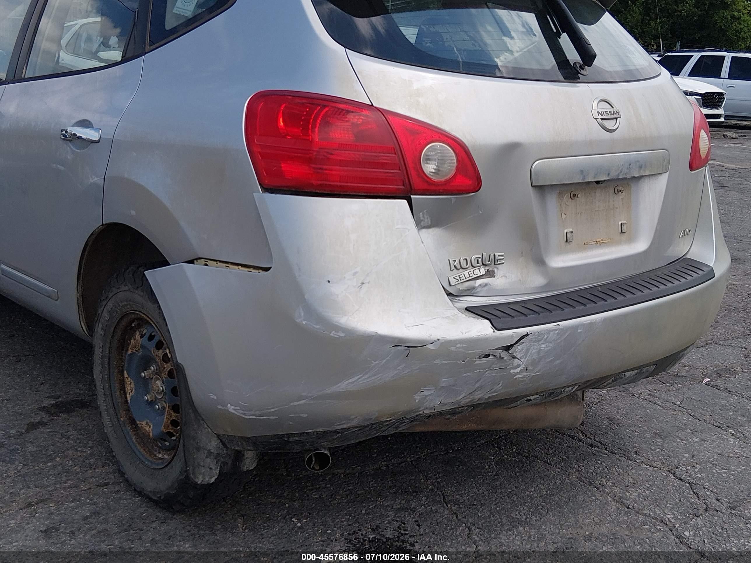 2014 Nissan Rogue Select S Серебряный vin: JN8AS5MV8EW712802
