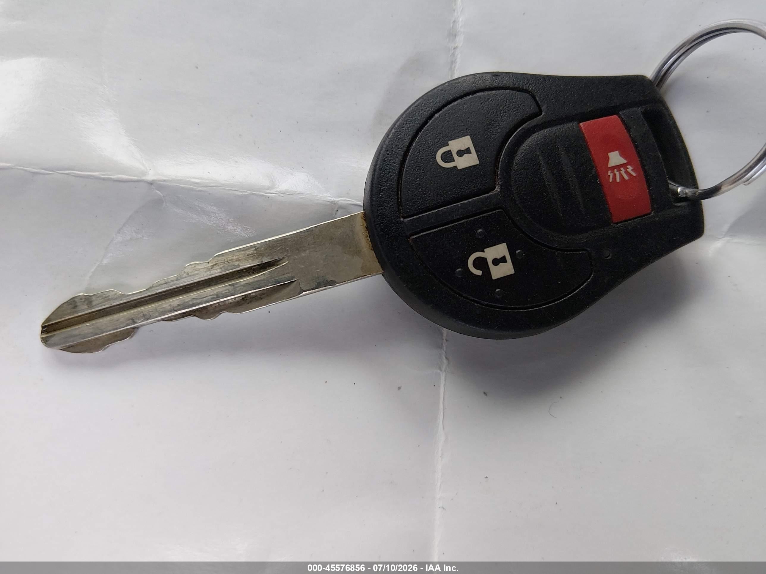 2014 Nissan Rogue Select S Серебряный vin: JN8AS5MV8EW712802