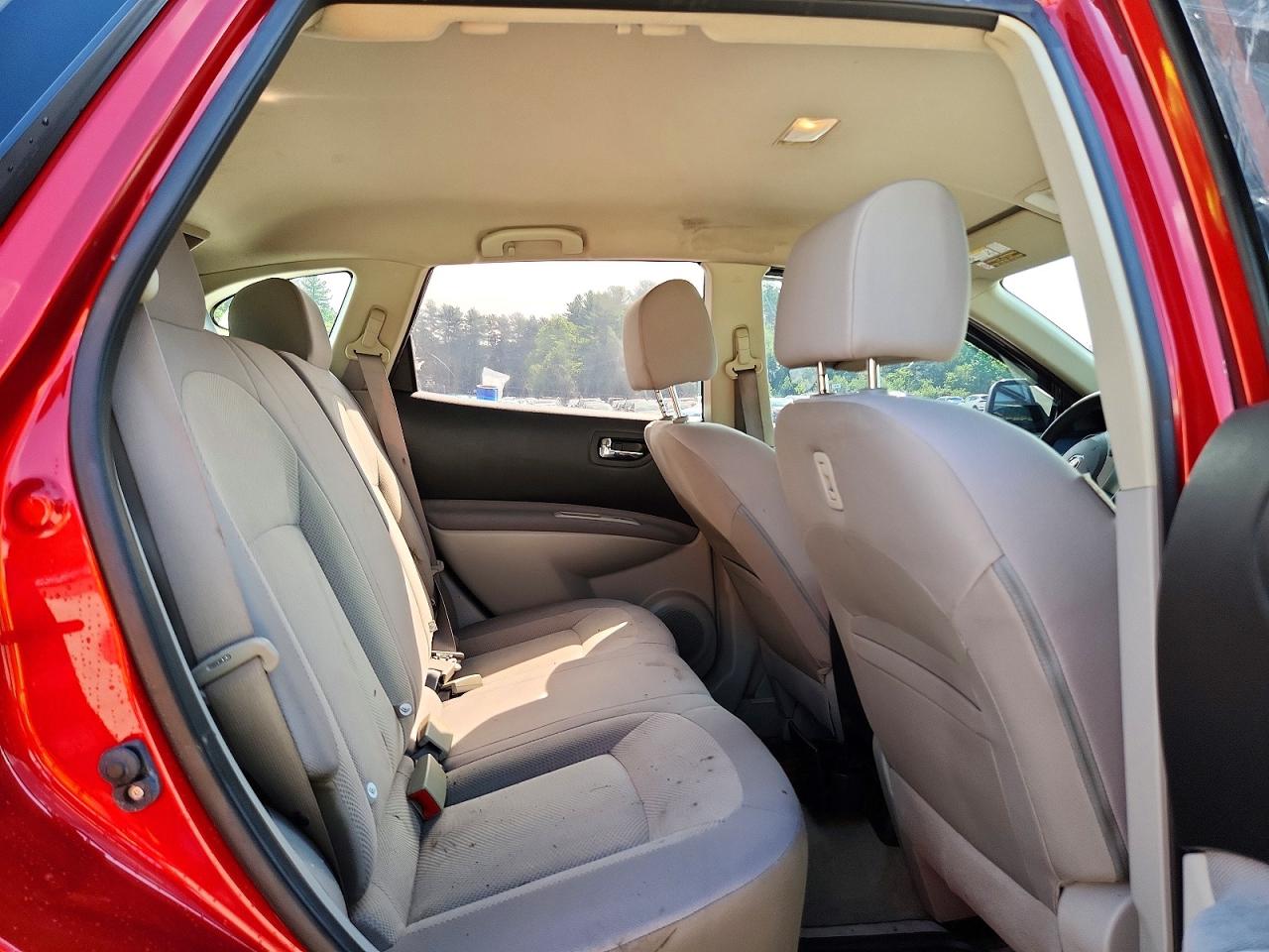 2014 Nissan Rogue Select S Red vin: JN8AS5MV8EW718969