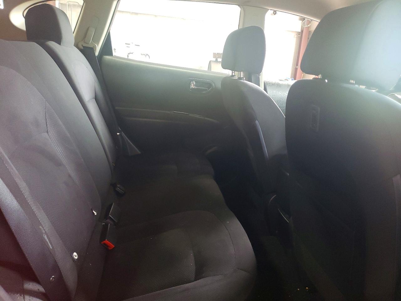 2015 Nissan Rogue Select S Red vin: JN8AS5MV8FW250226