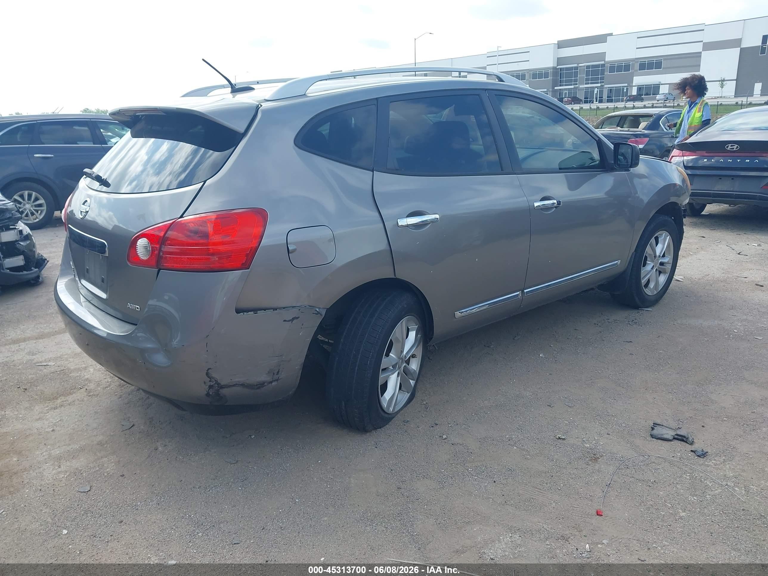 2015 Nissan Rogue Select S Navy vin: JN8AS5MV8FW252204