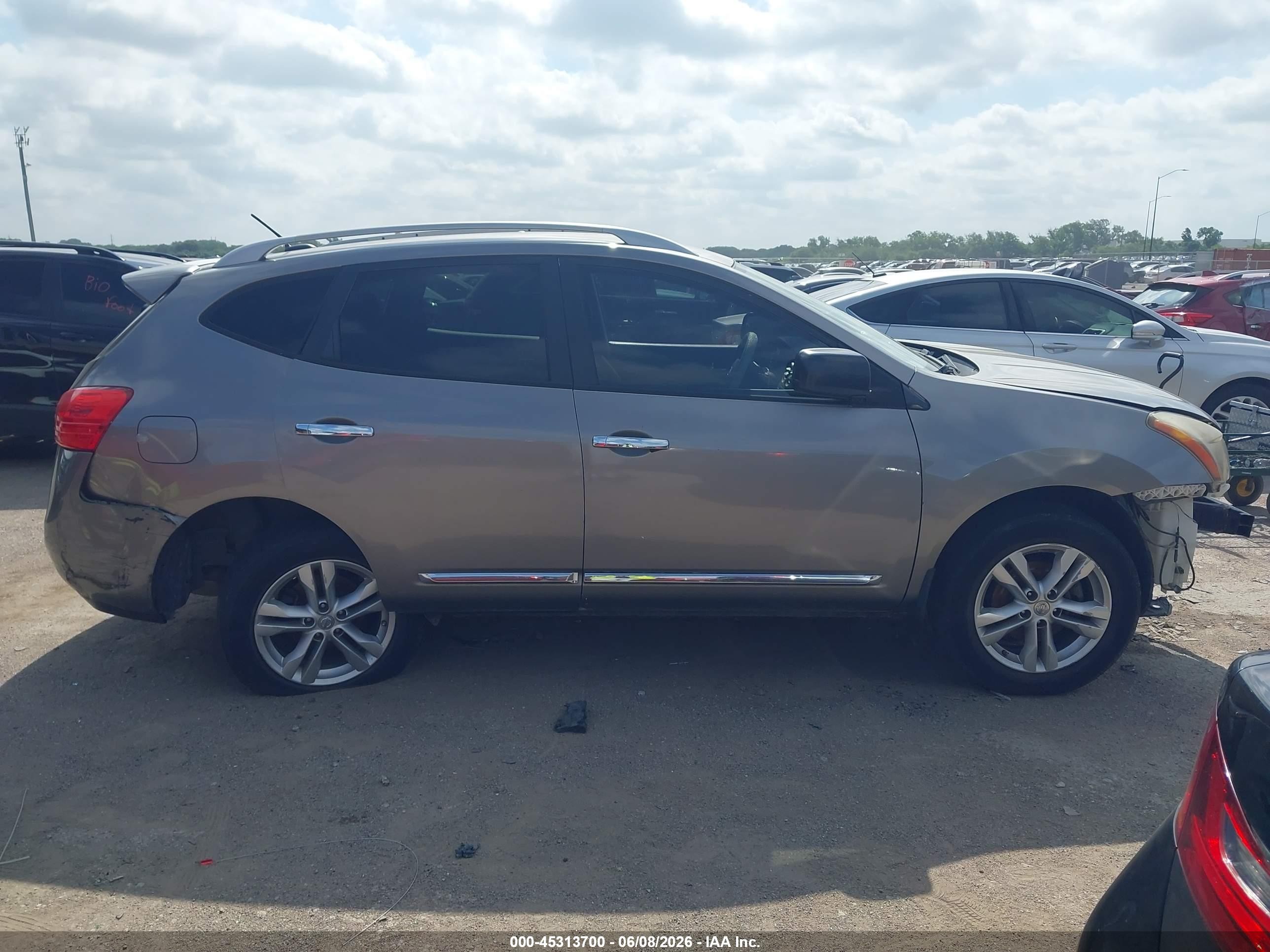 2015 Nissan Rogue Select S Navy vin: JN8AS5MV8FW252204