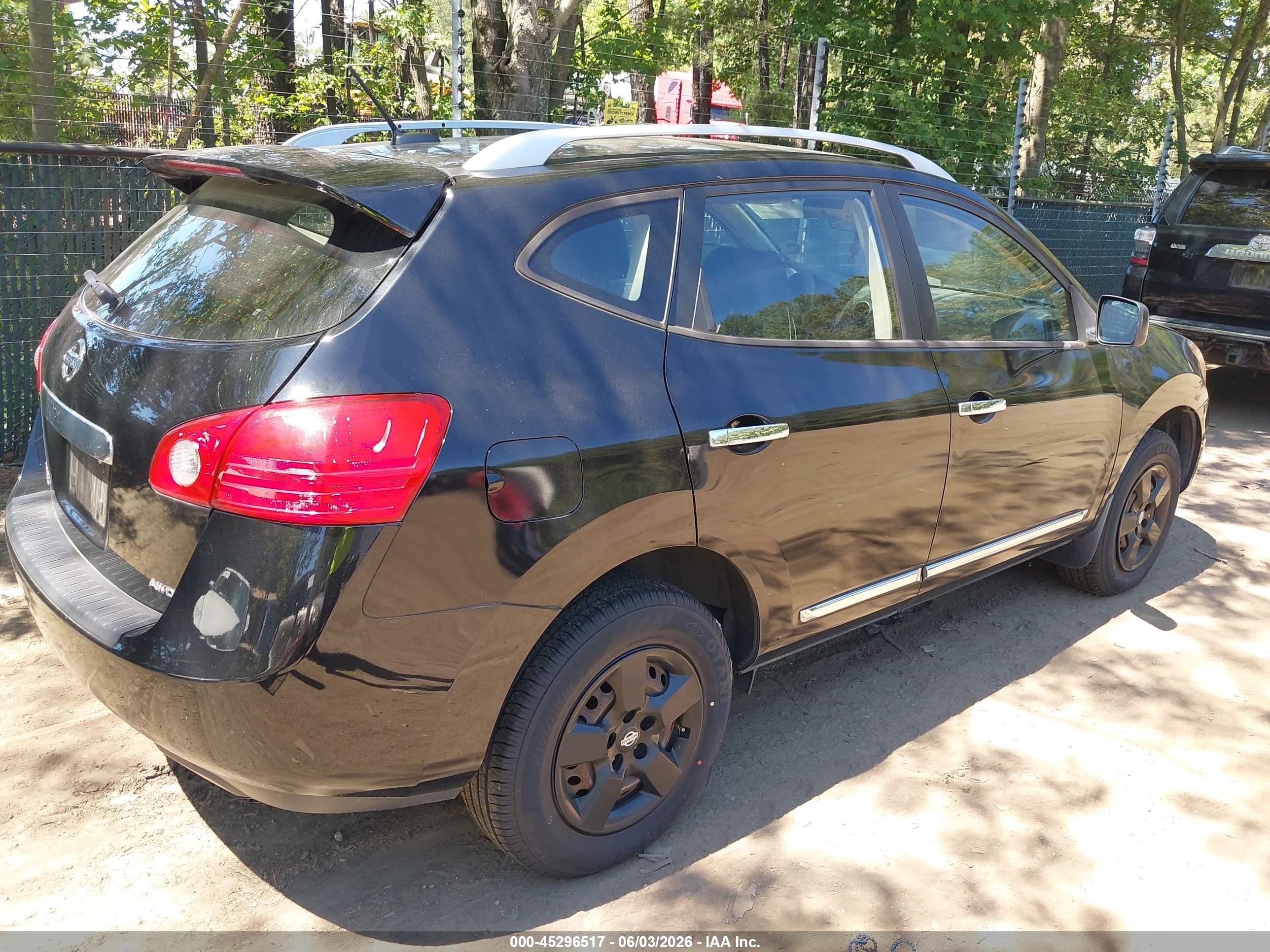 2015 Nissan Rogue Select S Black vin: JN8AS5MV8FW255815
