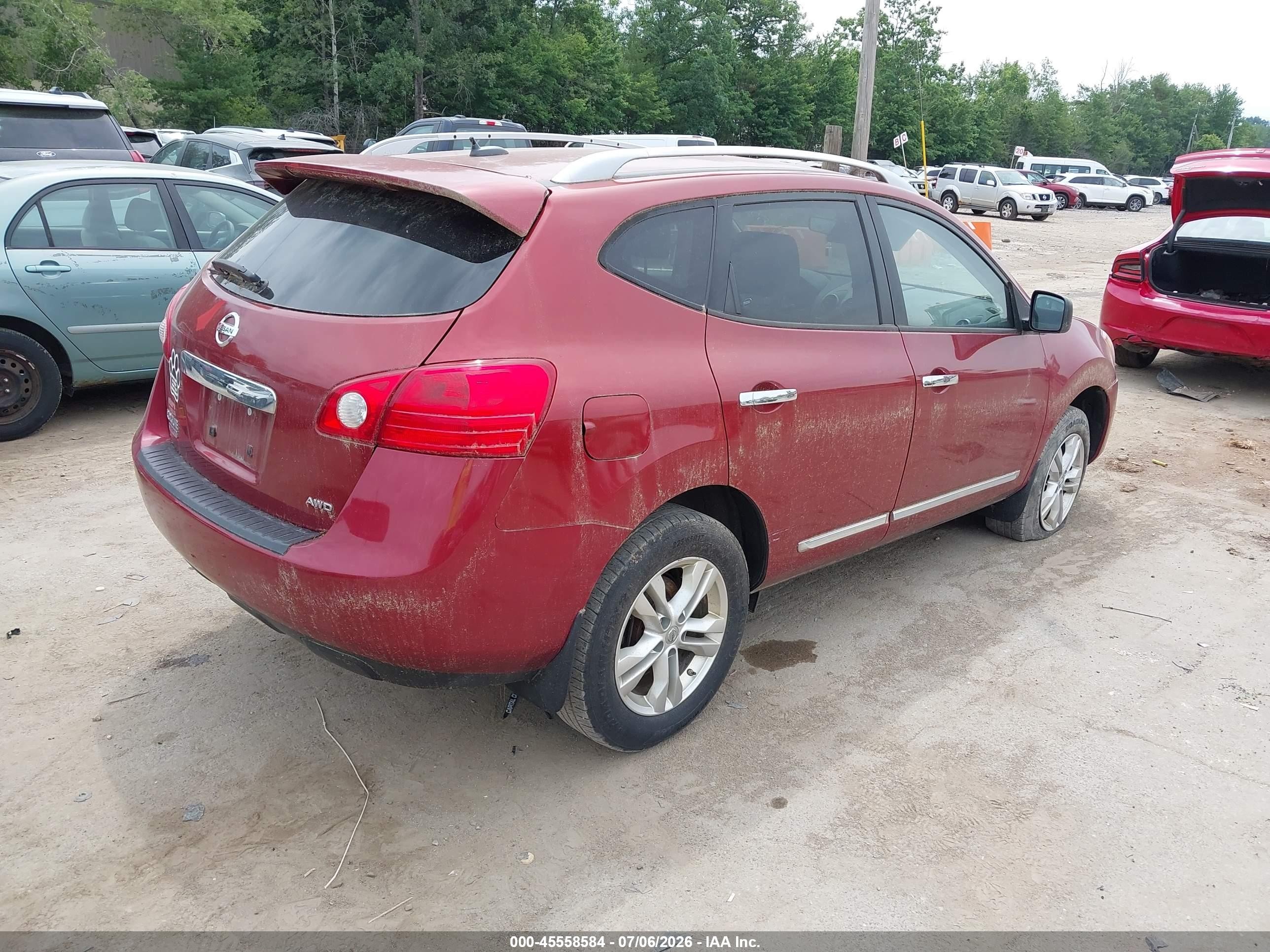 2015 Nissan Rogue Select S Maroon vin: JN8AS5MV8FW763217