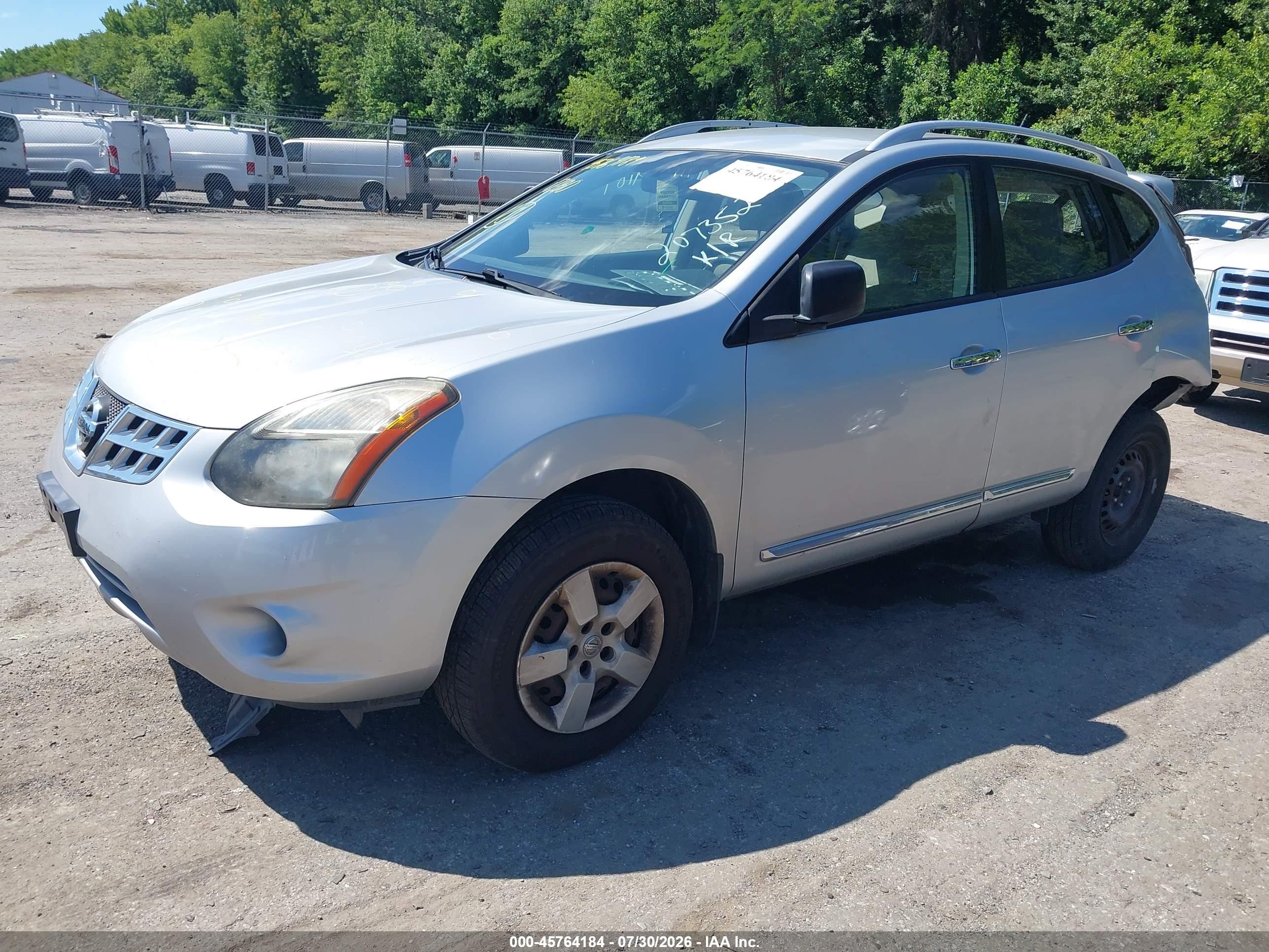 2015 Nissan Rogue Select S Silver vin: JN8AS5MV8FW770507