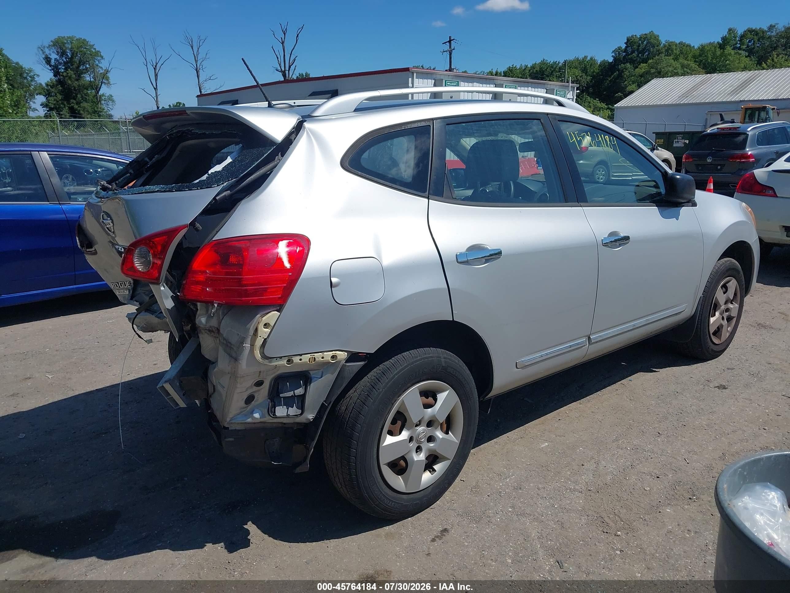 2015 Nissan Rogue Select S Silver vin: JN8AS5MV8FW770507
