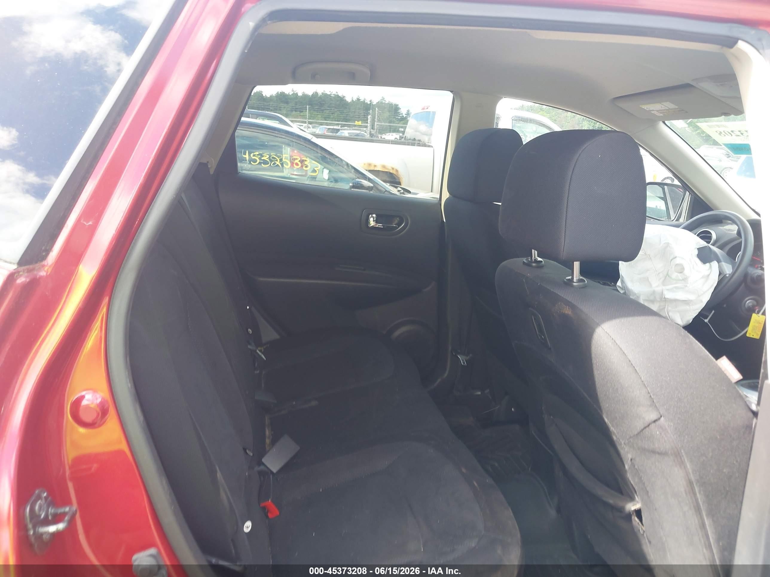2015 Nissan Rogue Select S Red vin: JN8AS5MV8FW770538