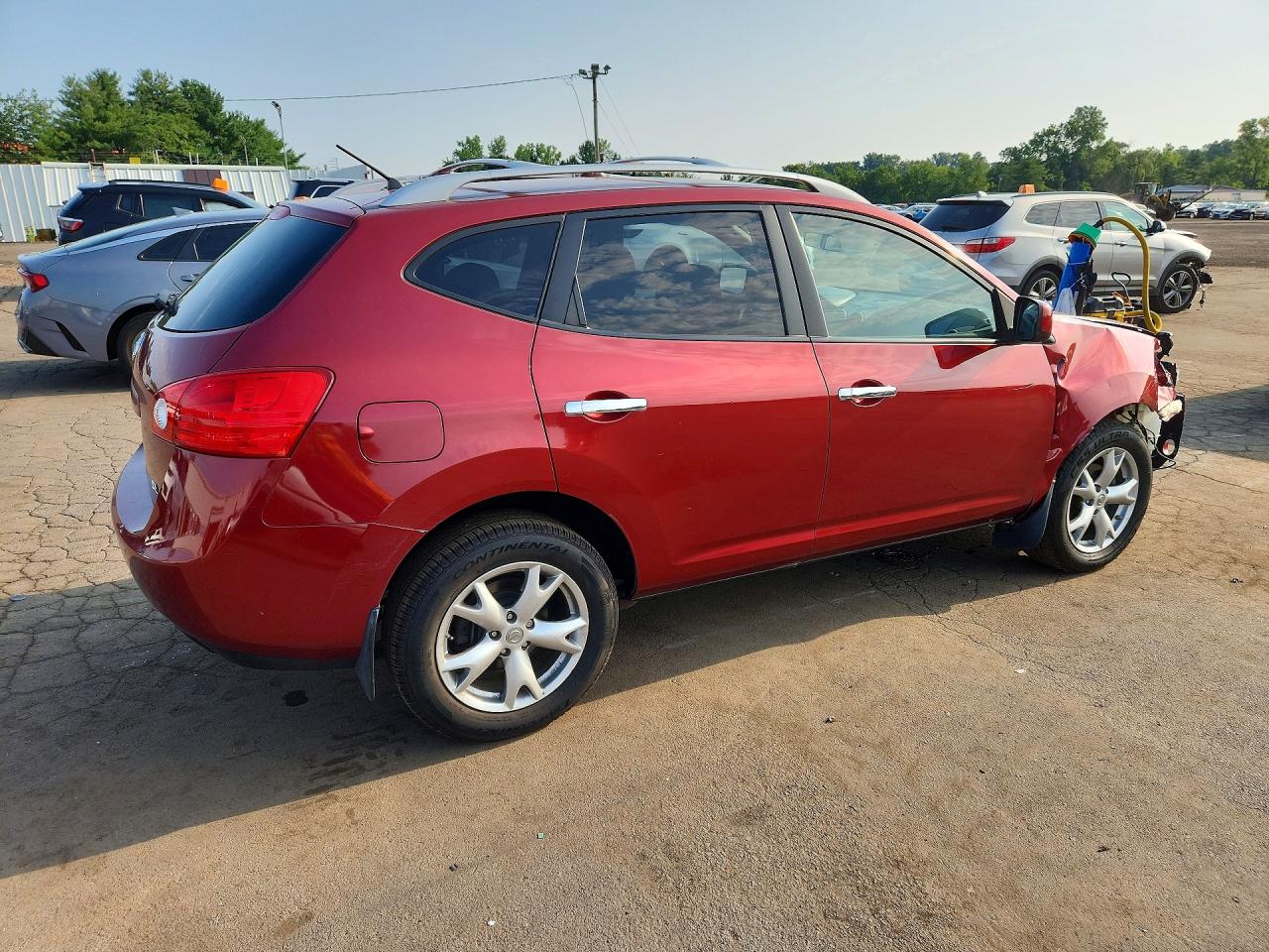 2010 Nissan Rogue S Red vin: JN8AS5MV9AW131738