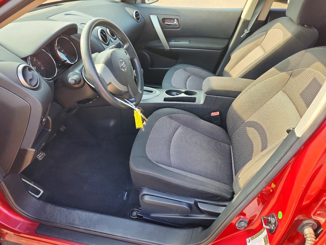 2010 Nissan Rogue S Red vin: JN8AS5MV9AW131738