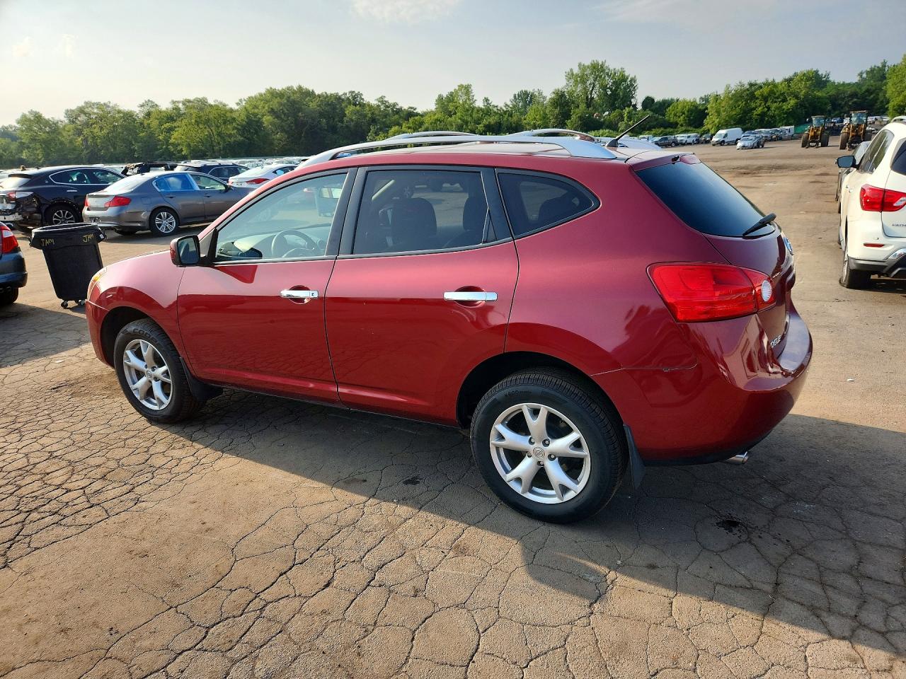 2010 Nissan Rogue S Red vin: JN8AS5MV9AW131738