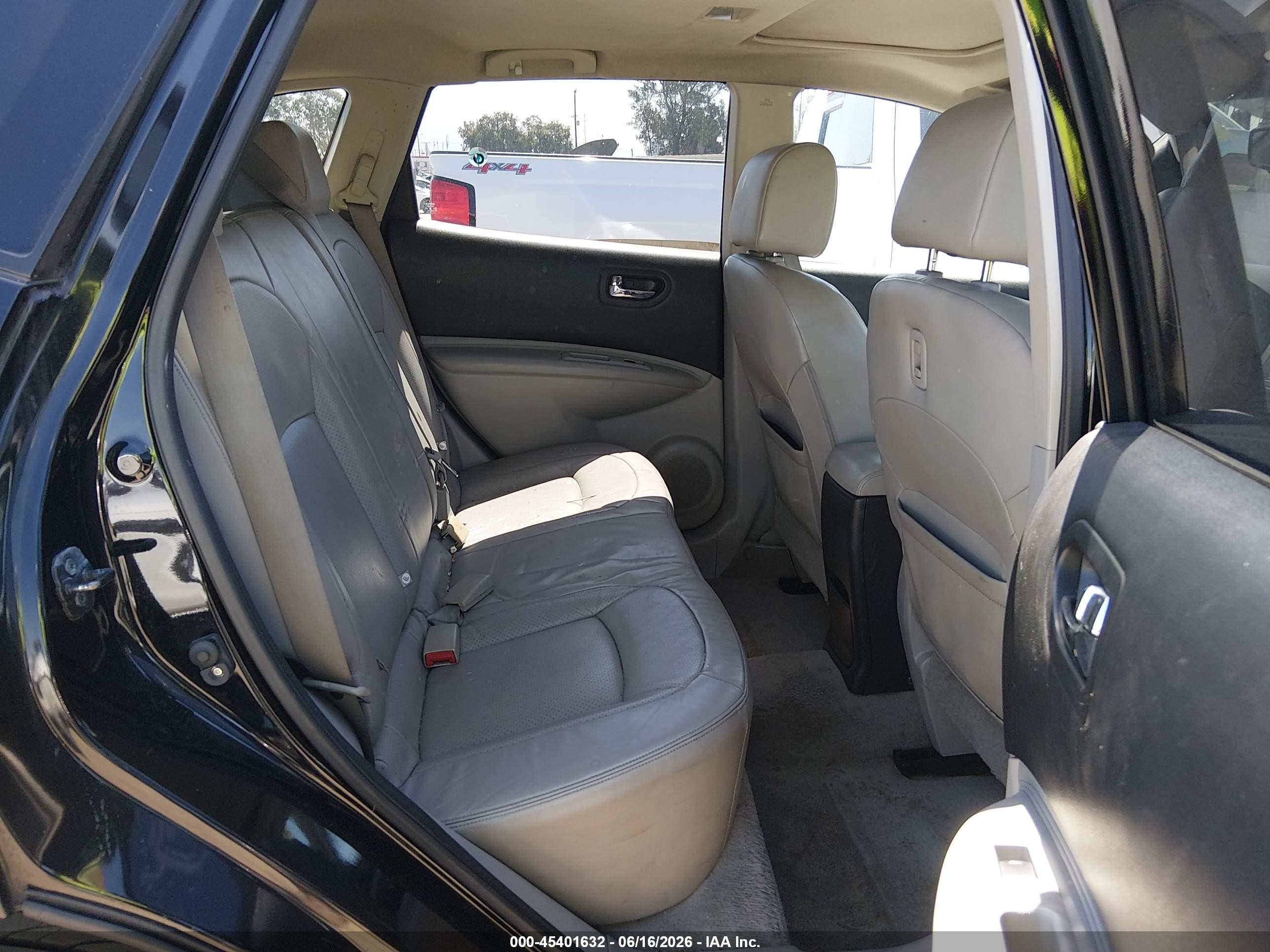 2011 Nissan Rogue Sv Черный vin: JN8AS5MV9BW256613