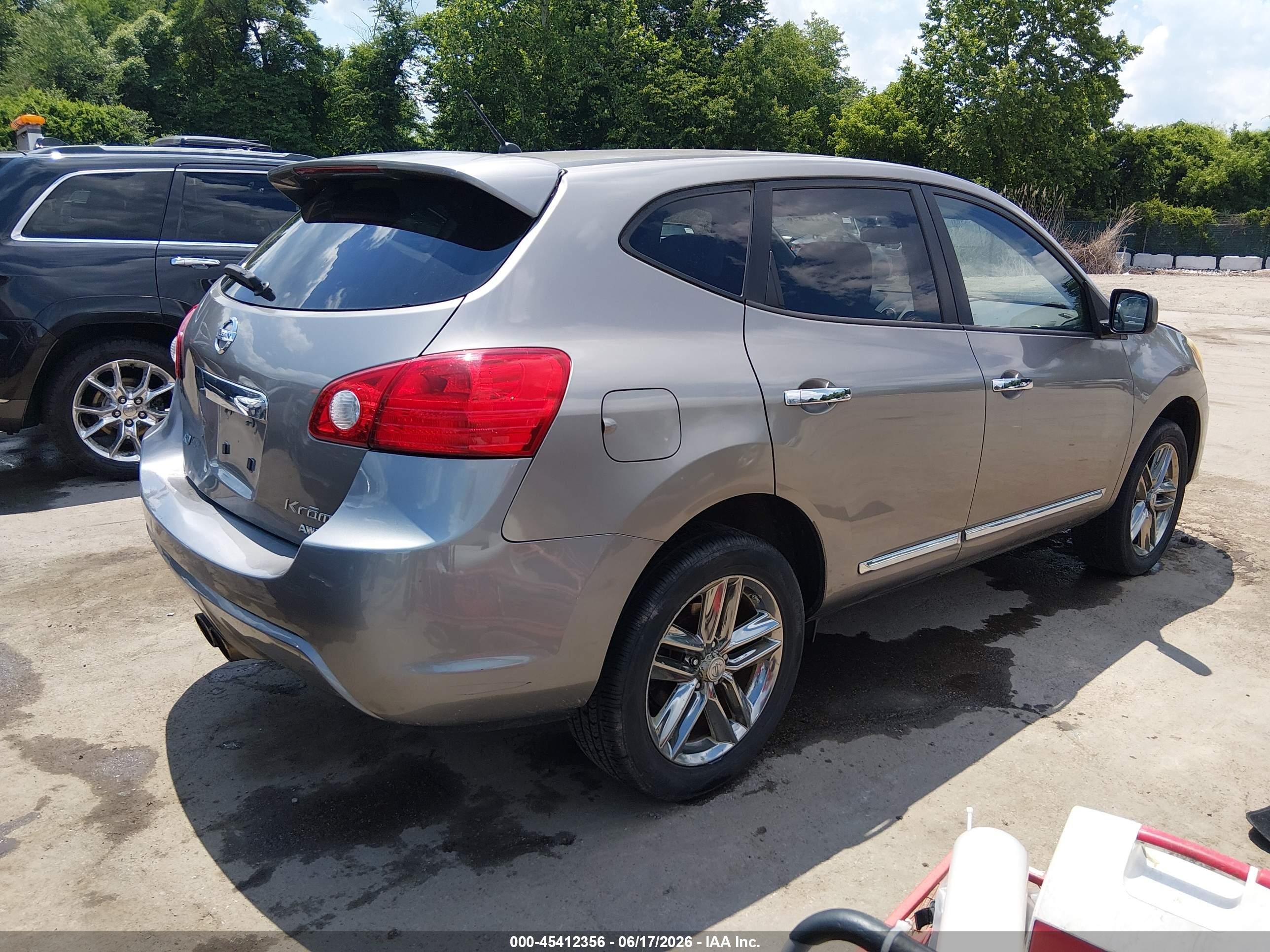 2011 Nissan Rogue S Krom Edition Gray vin: JN8AS5MV9BW269040