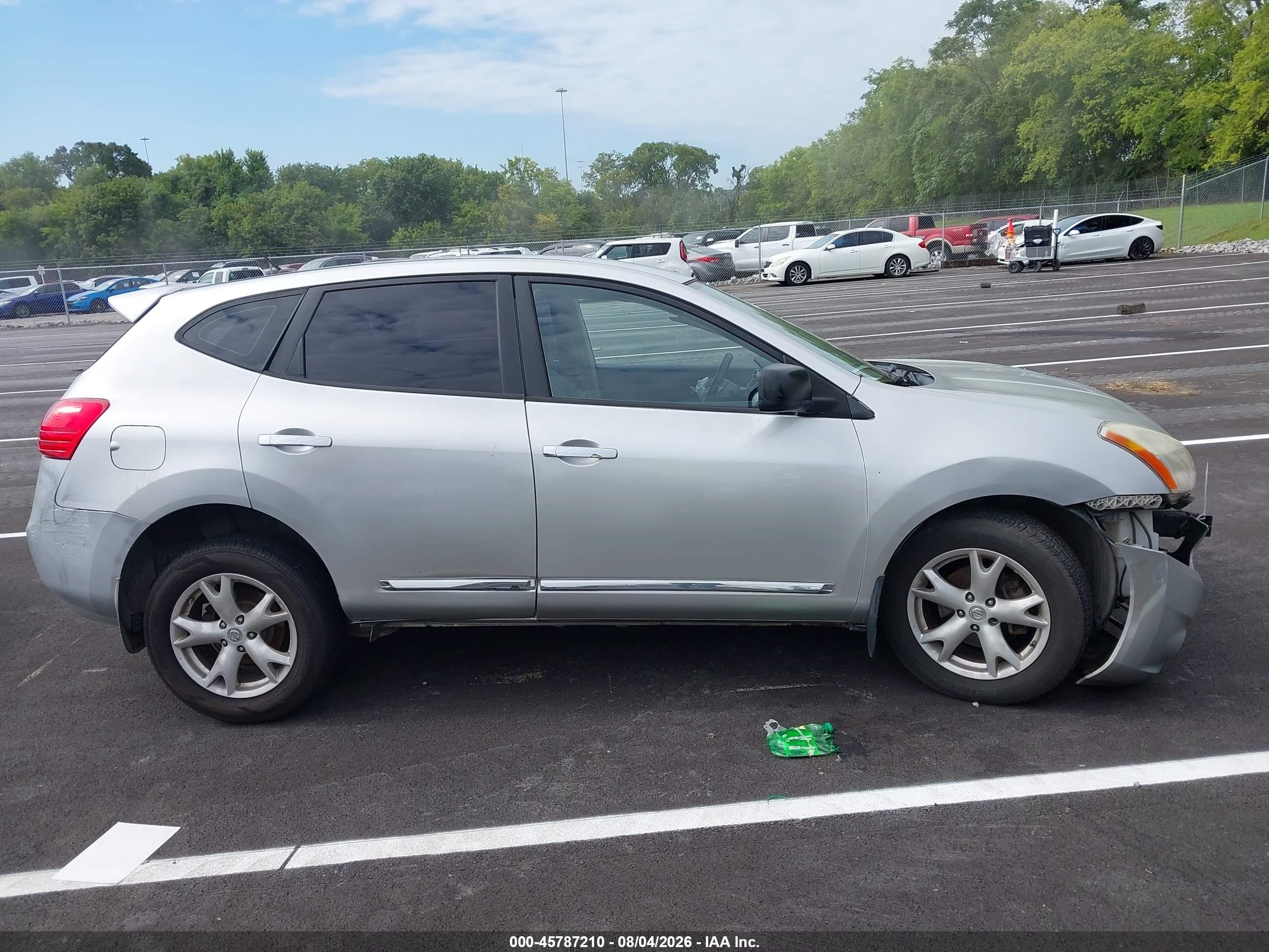 2011 Nissan Rogue S Silver vin: JN8AS5MV9BW269801