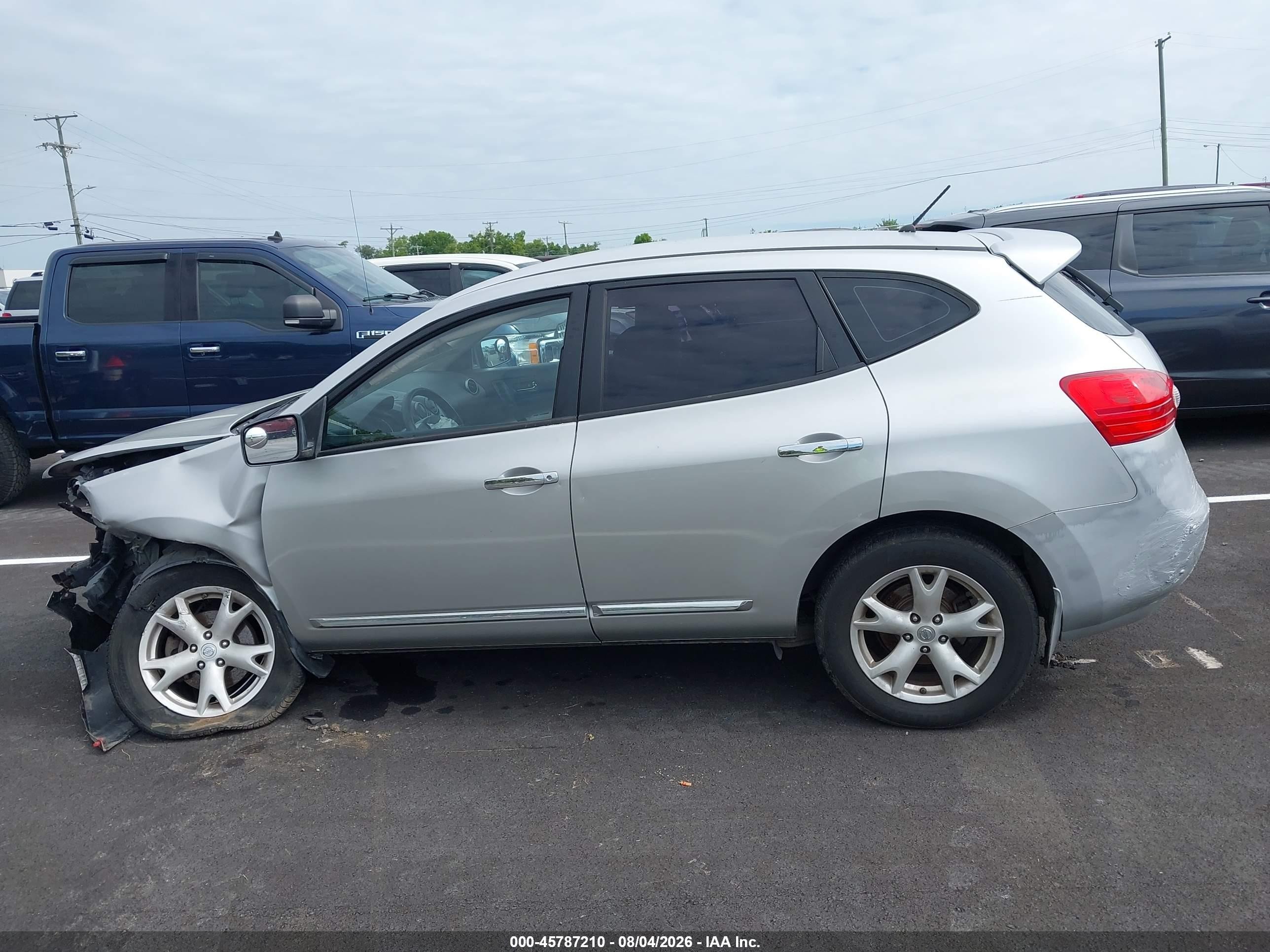 2011 Nissan Rogue S Silver vin: JN8AS5MV9BW269801