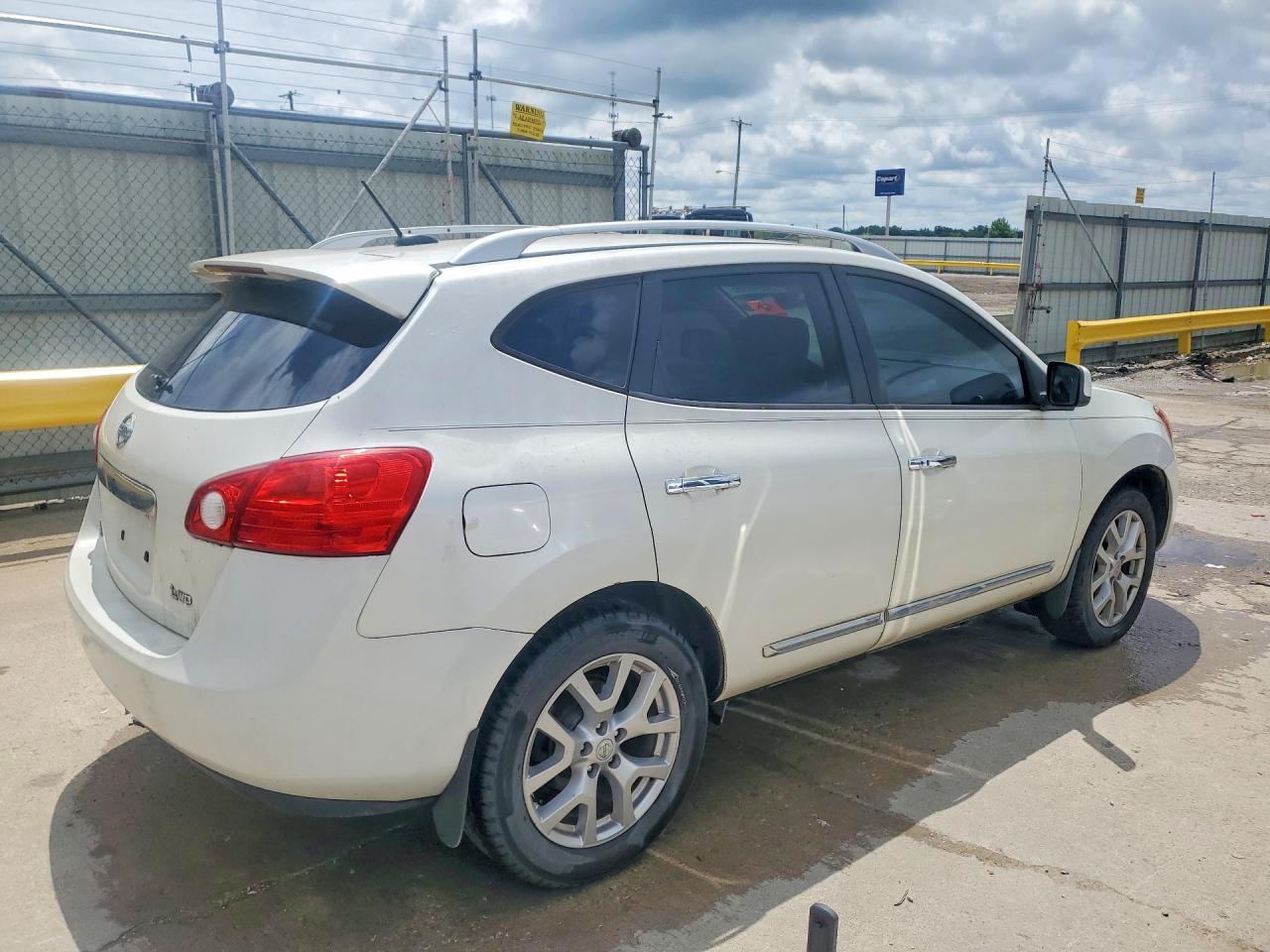 2011 Nissan Rogue S White vin: JN8AS5MV9BW288171