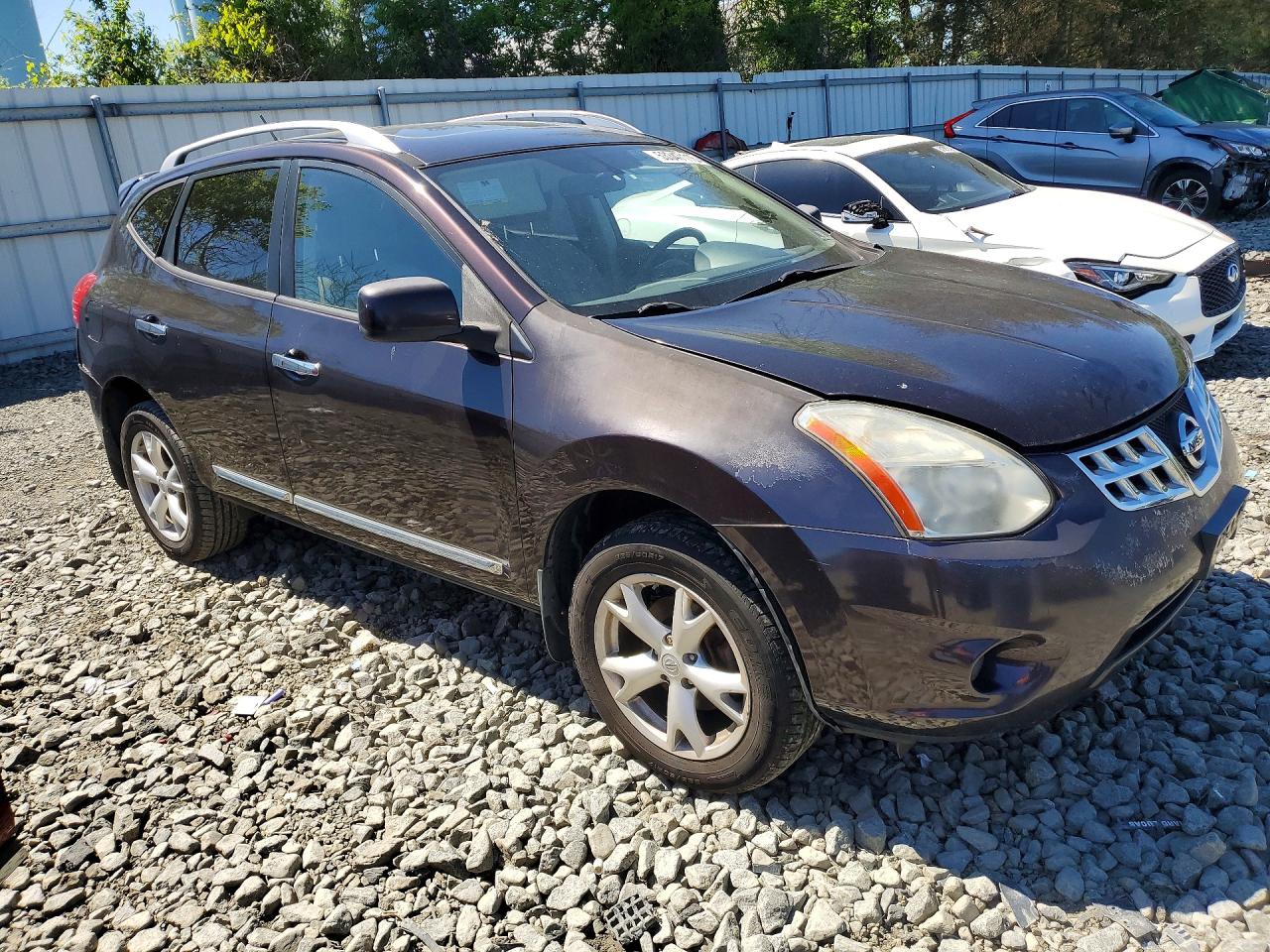 2011 Niss Rogue Purple vin: JN8AS5MV9BW306913