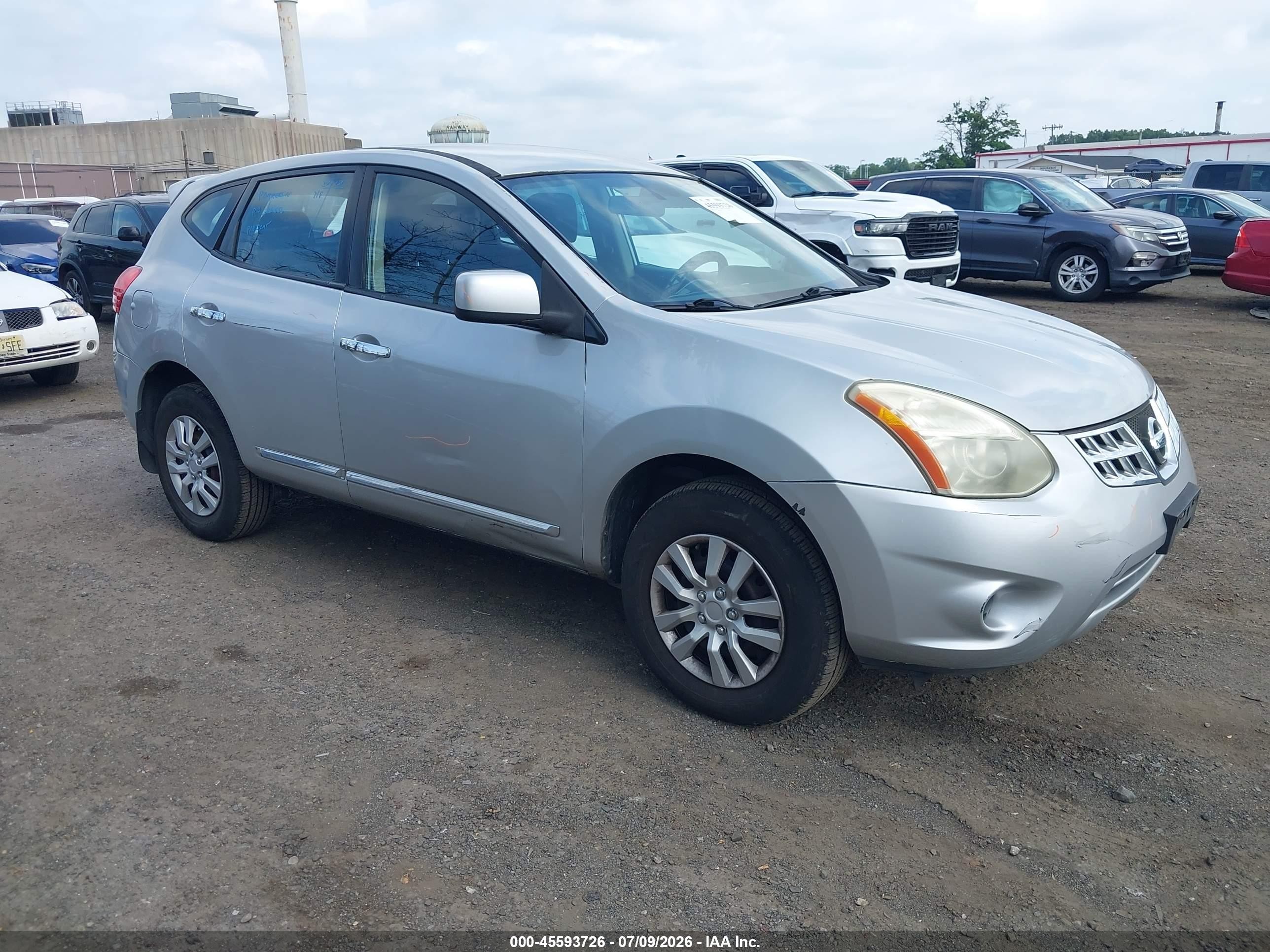 2011 Nissan Rogue S Silver vin: JN8AS5MV9BW666201