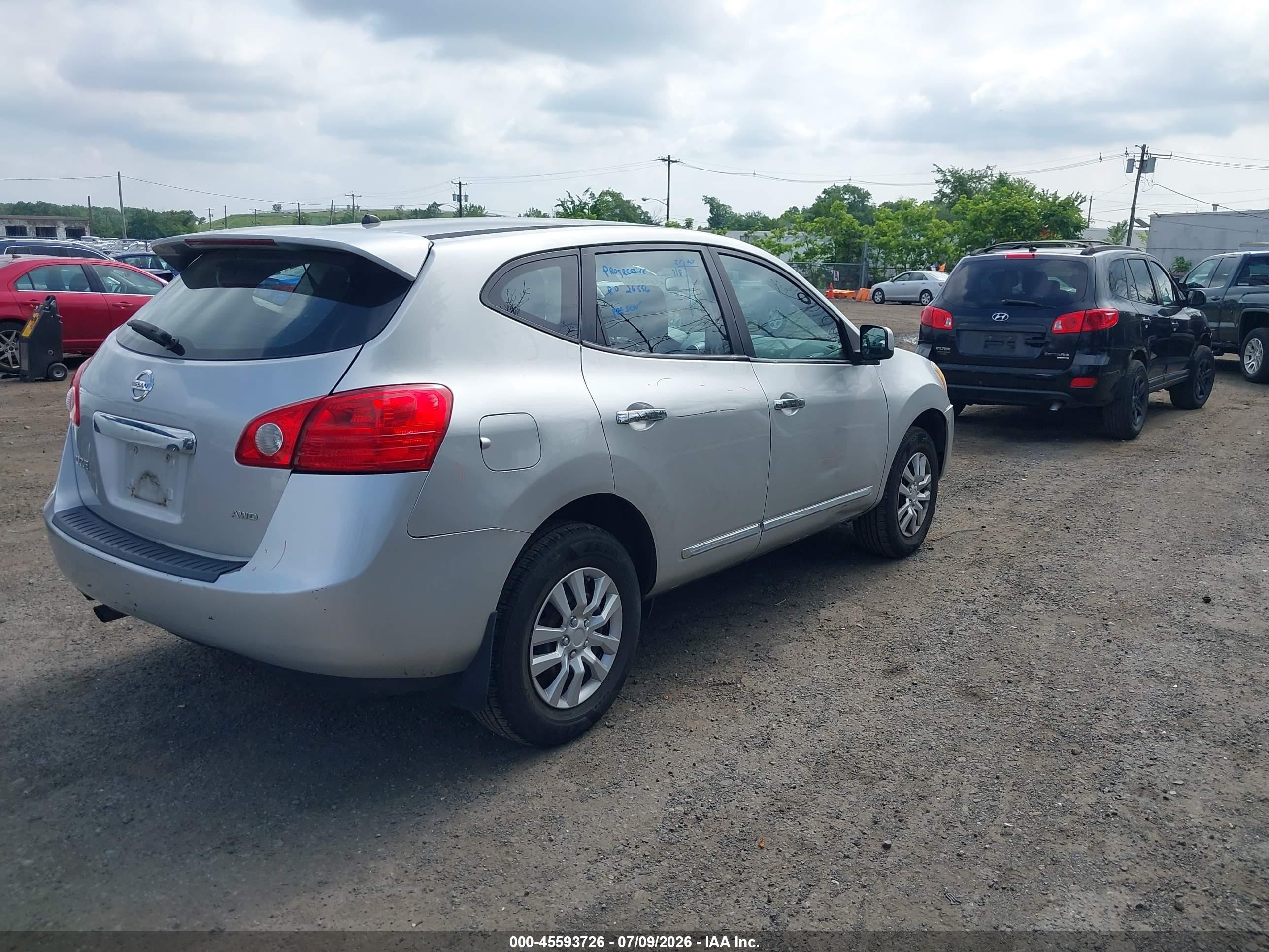 2011 Nissan Rogue S Silver vin: JN8AS5MV9BW666201