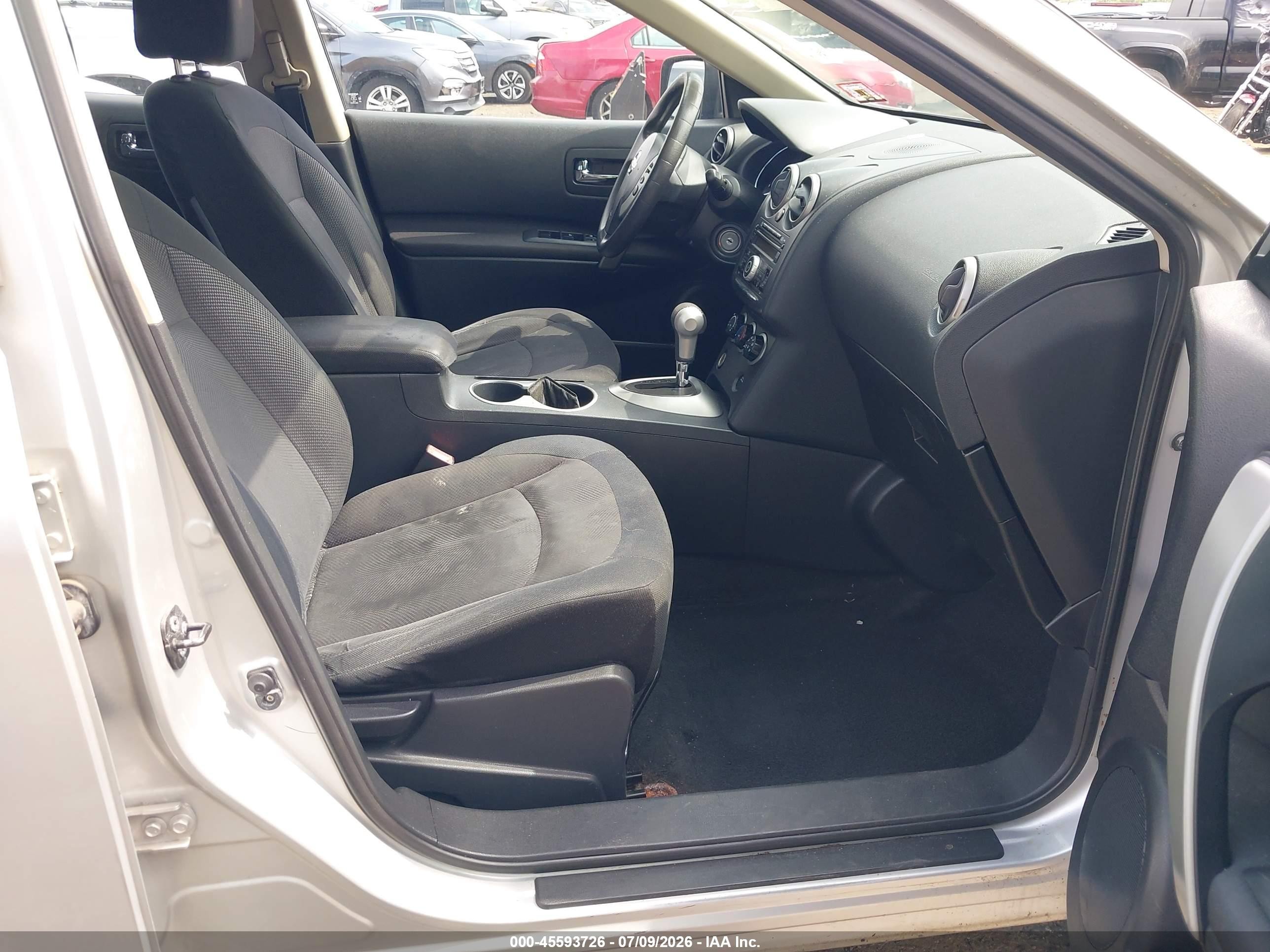 2011 Nissan Rogue S Silver vin: JN8AS5MV9BW666201