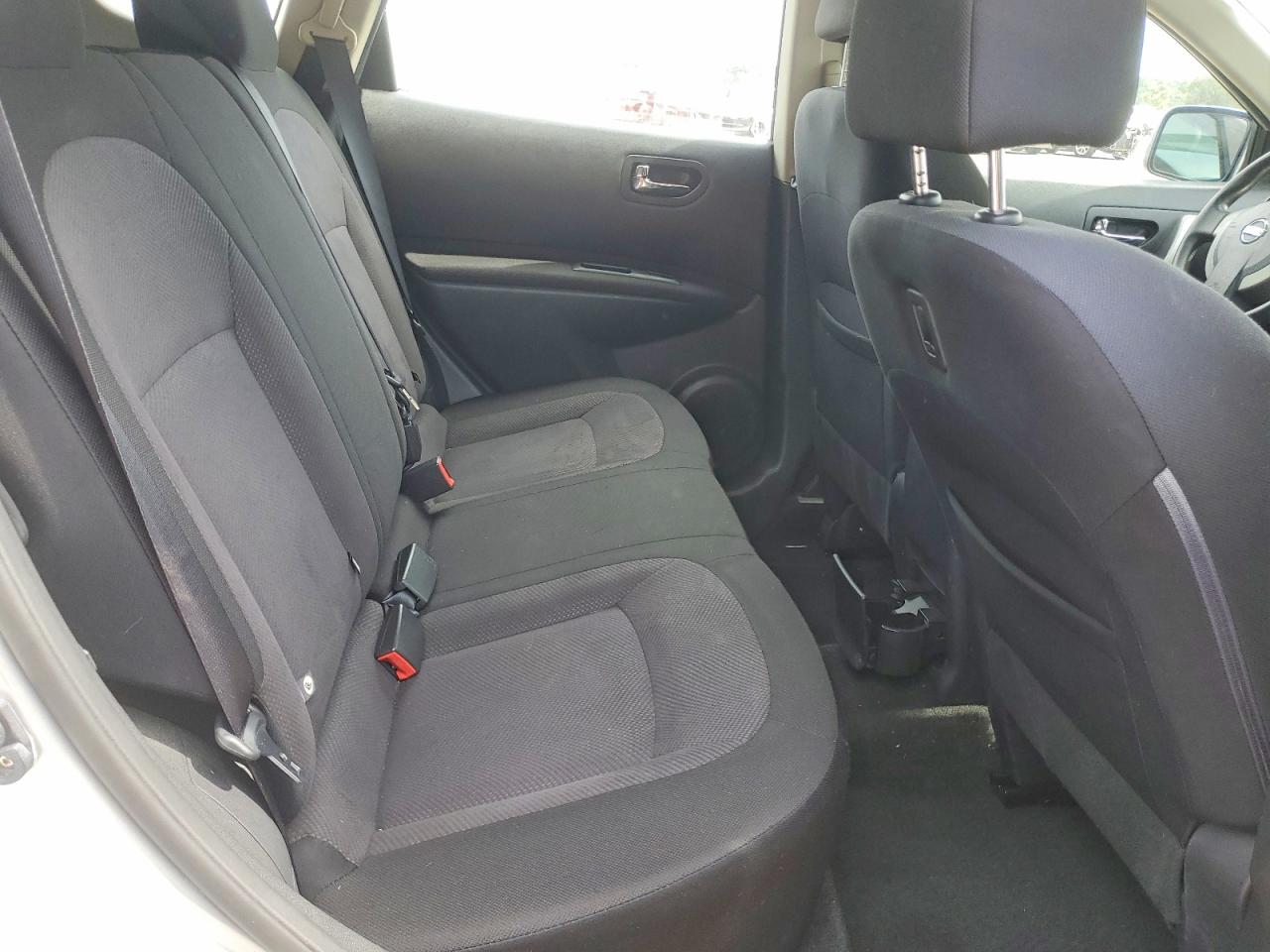 2012 Nissan Rogue S Silver vin: JN8AS5MV9CW360116
