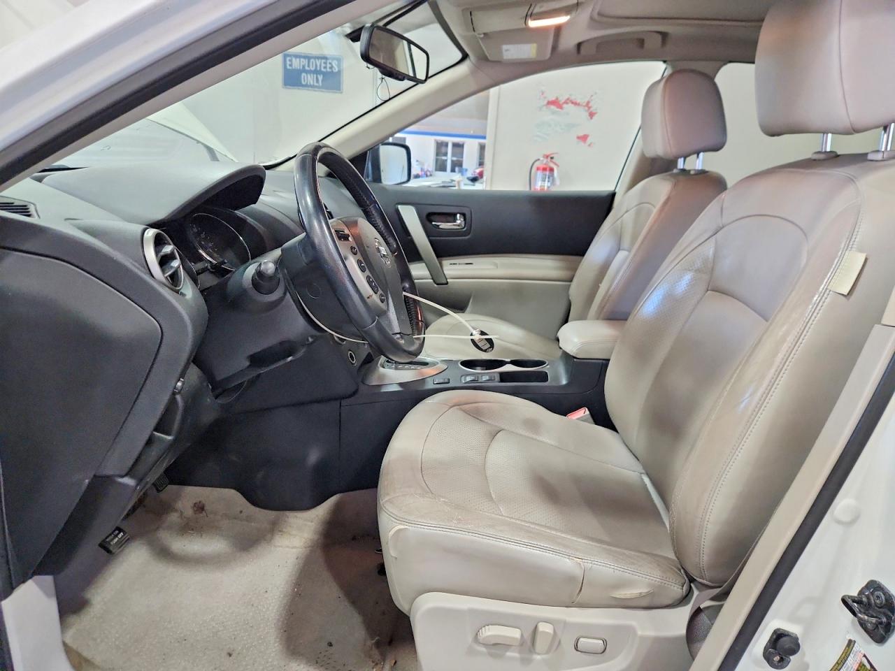 2012 Nissan Rogue S White vin: JN8AS5MV9CW386991