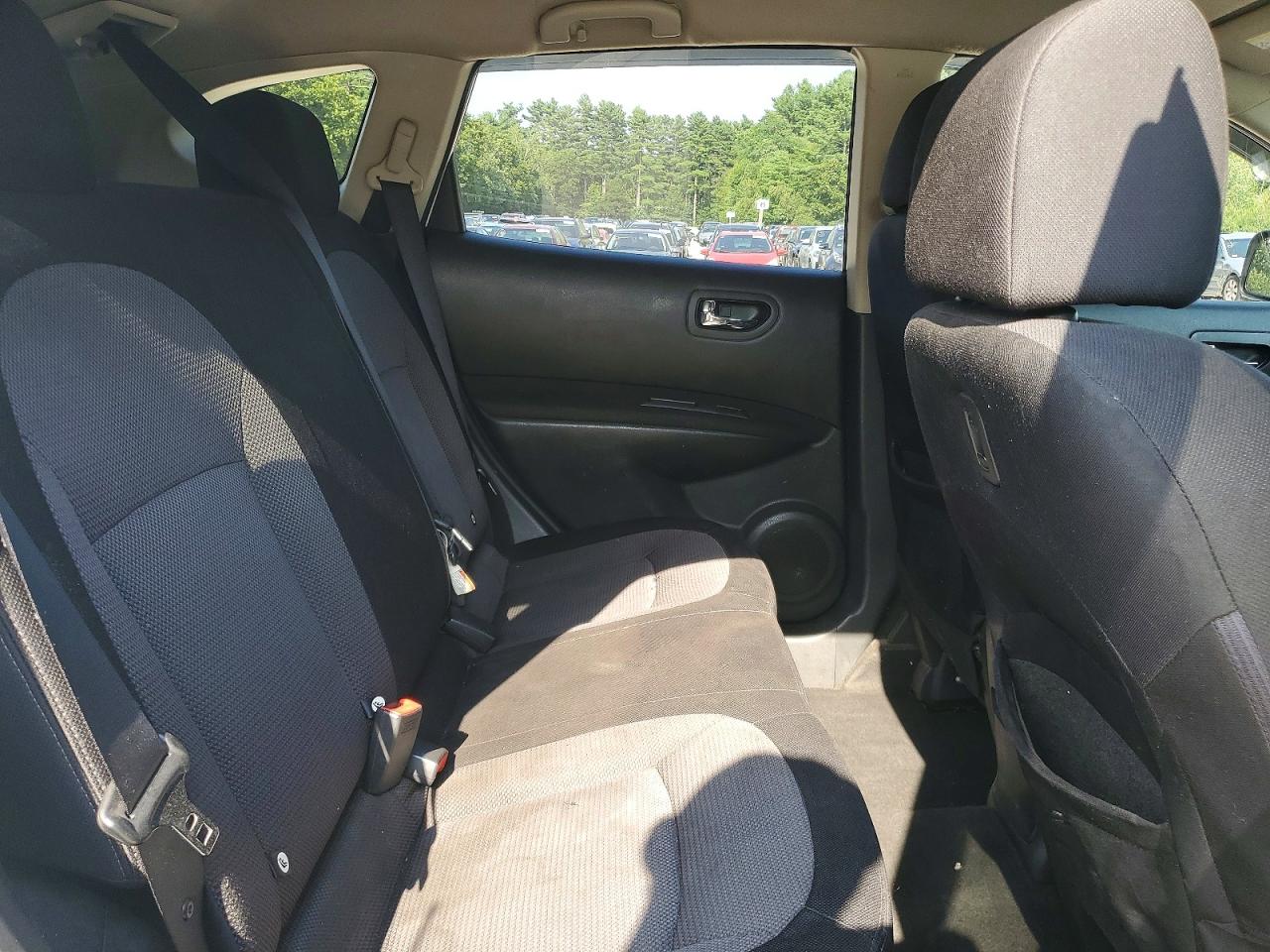 2012 Nissan Rogue S/sv Silver vin: JN8AS5MV9CW387610