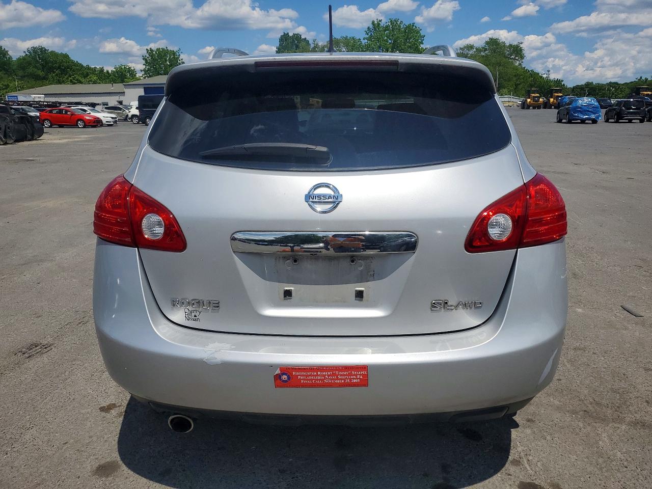 2012 Nissan Rogue S Silver vin: JN8AS5MV9CW390975