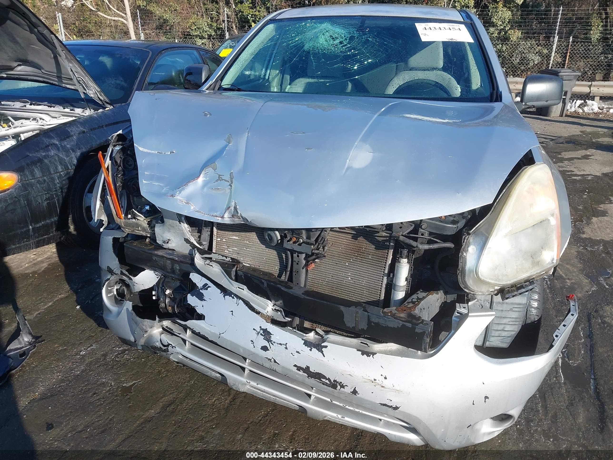 2012 Nissan Rogue S Silver vin: JN8AS5MV9CW392810