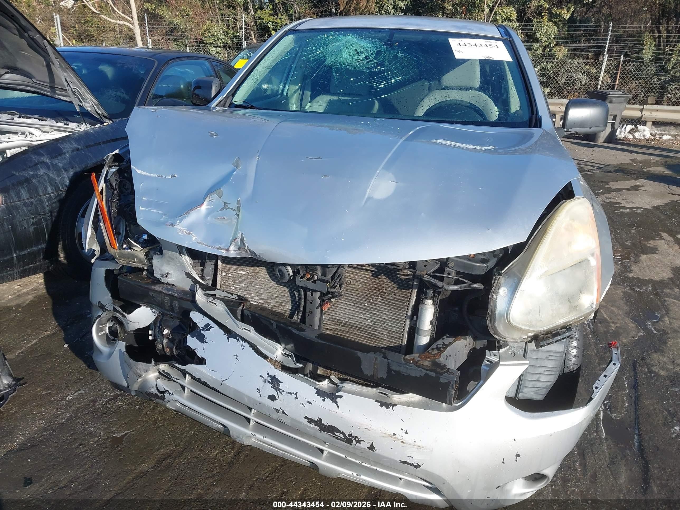 2012 Nissan Rogue S Silver vin: JN8AS5MV9CW392810