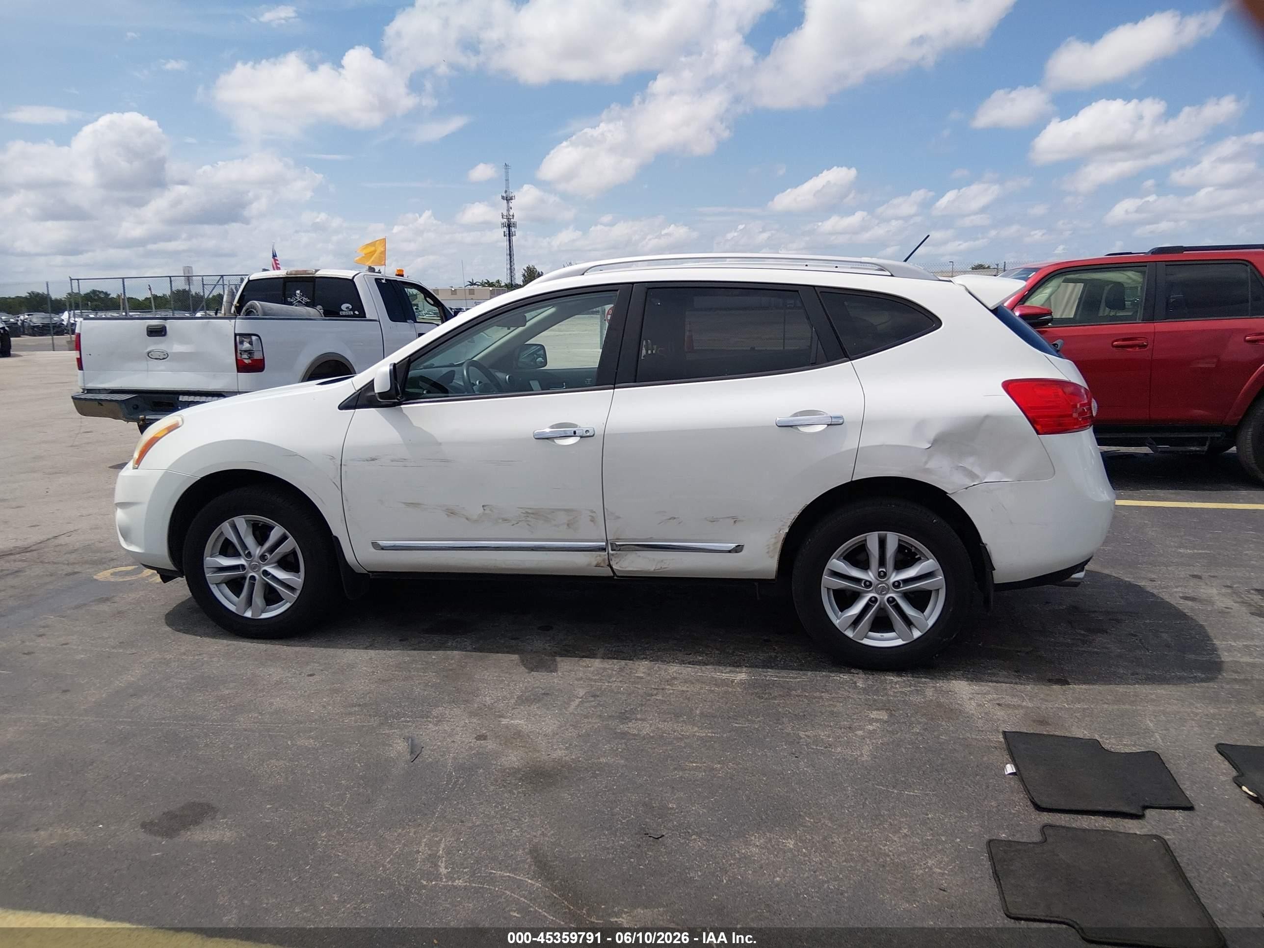 2012 Nissan Rogue Sv White vin: JN8AS5MV9CW409377