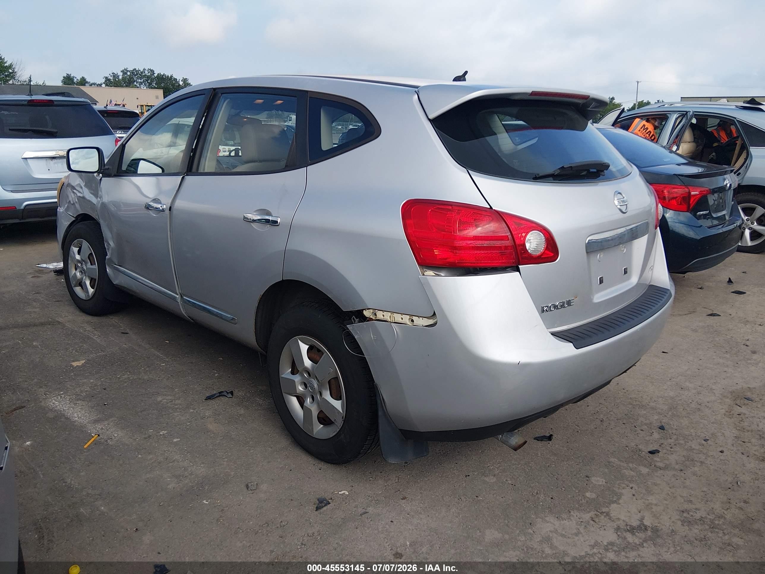 2012 Nissan Rogue S Silver vin: JN8AS5MV9CW700252