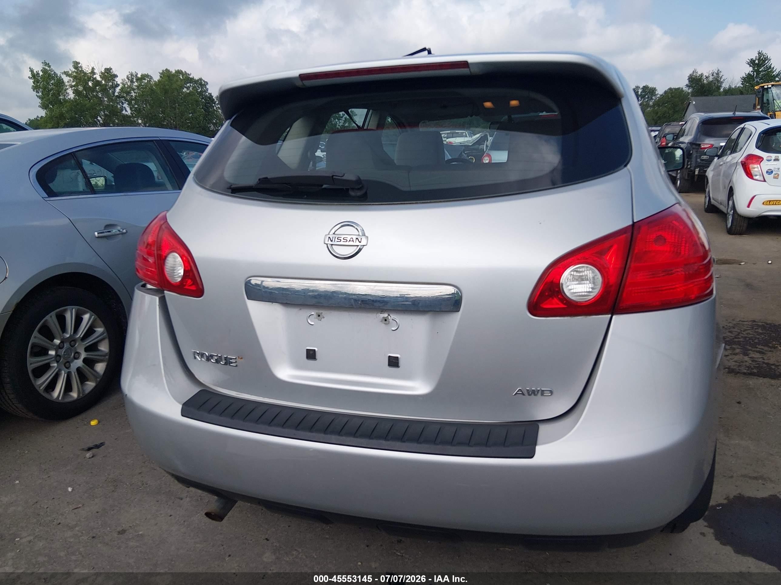 2012 Nissan Rogue S Silver vin: JN8AS5MV9CW700252