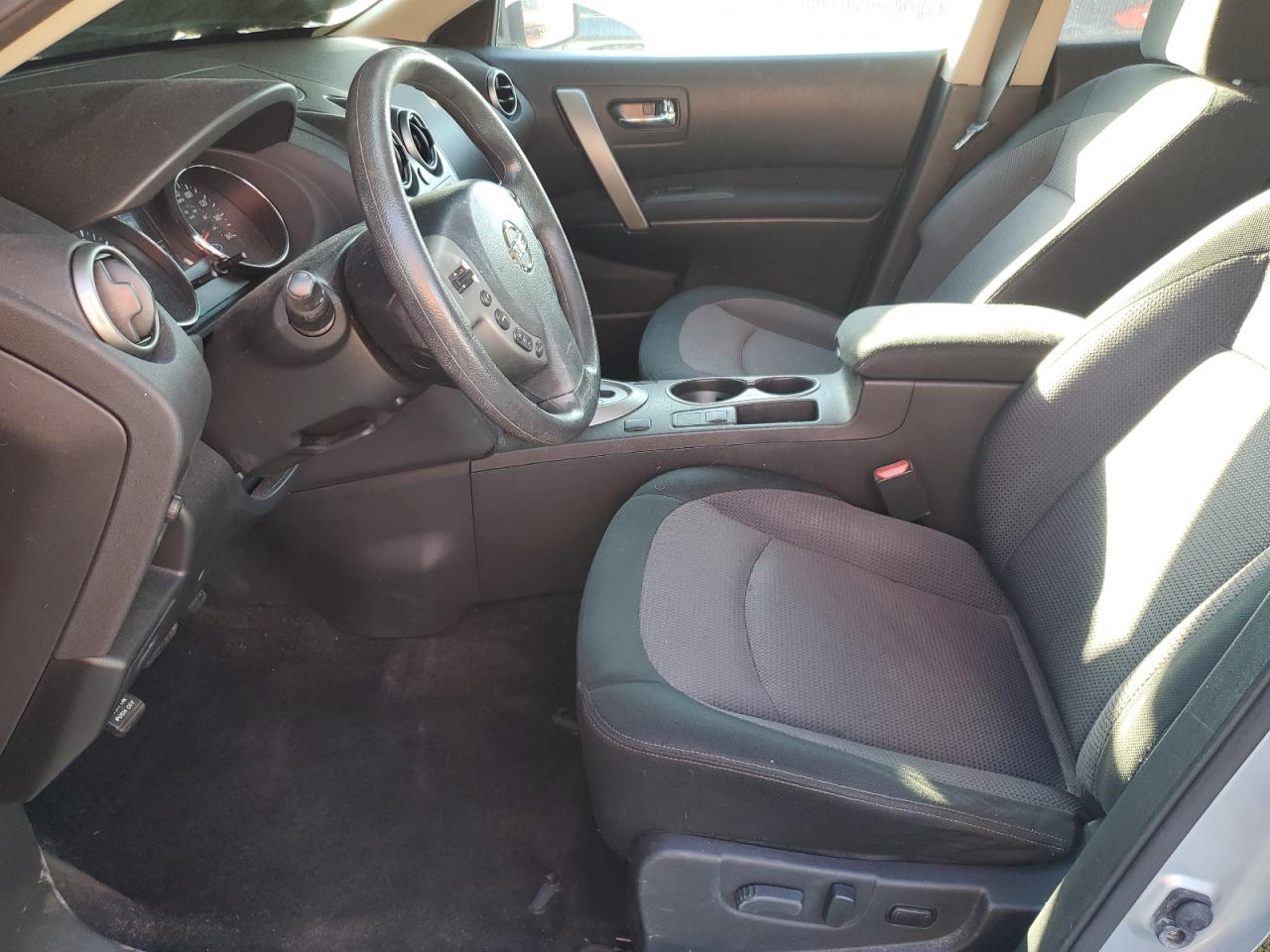 2013 Nissan Rogue S Silver vin: JN8AS5MV9DW127693