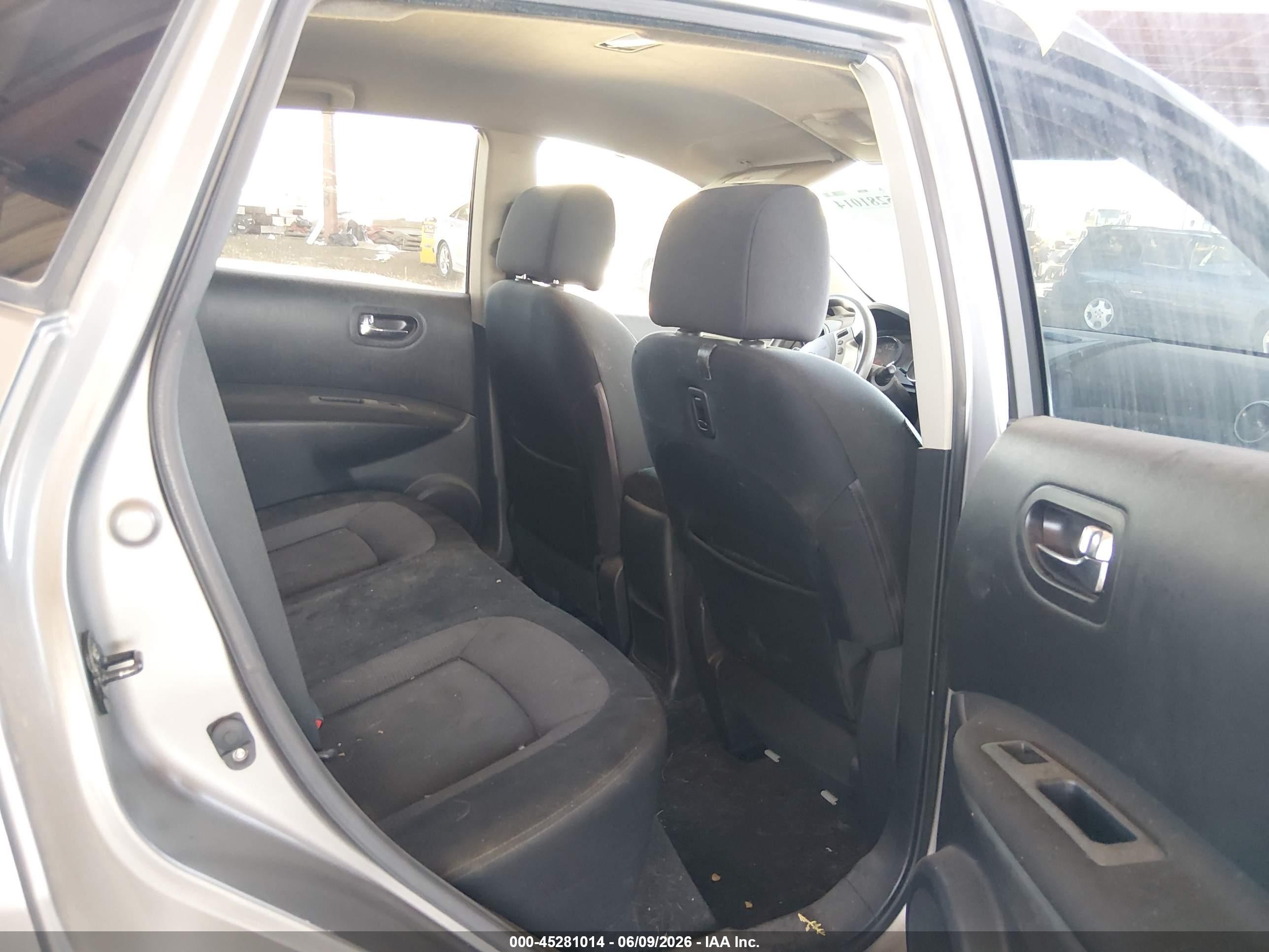 2013 Nissan Rogue Sv Tan vin: JN8AS5MV9DW129167