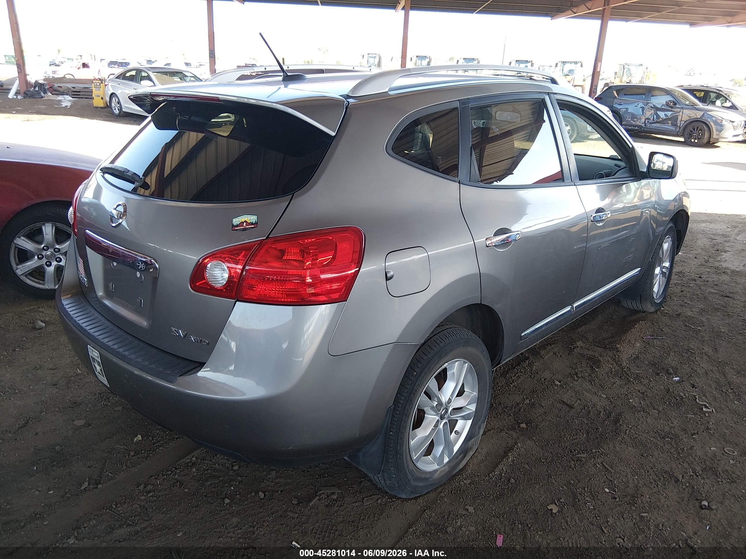 2013 Nissan Rogue Sv Tan vin: JN8AS5MV9DW129167
