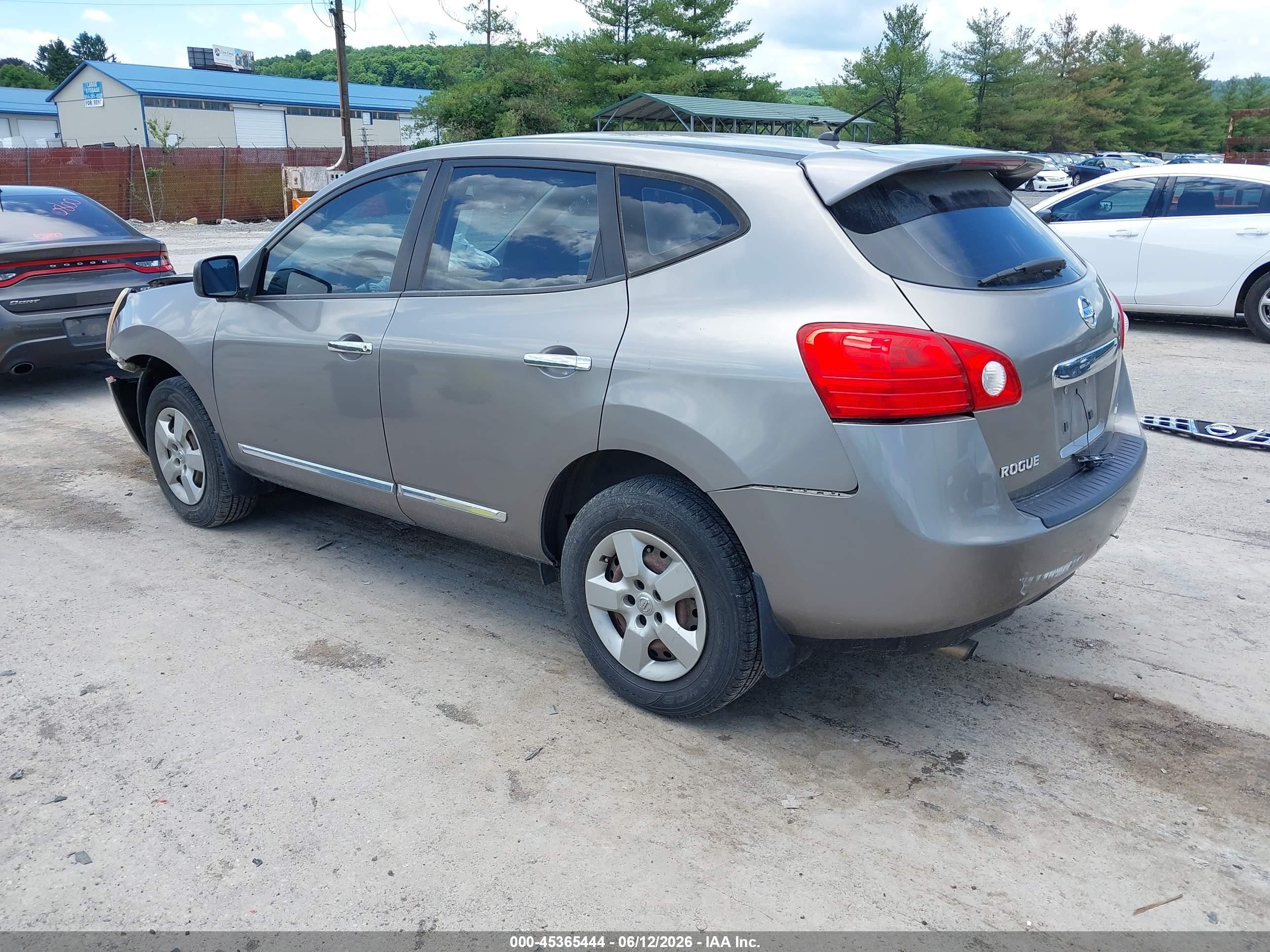 2013 Nissan Rogue S Silver vin: JN8AS5MV9DW134840
