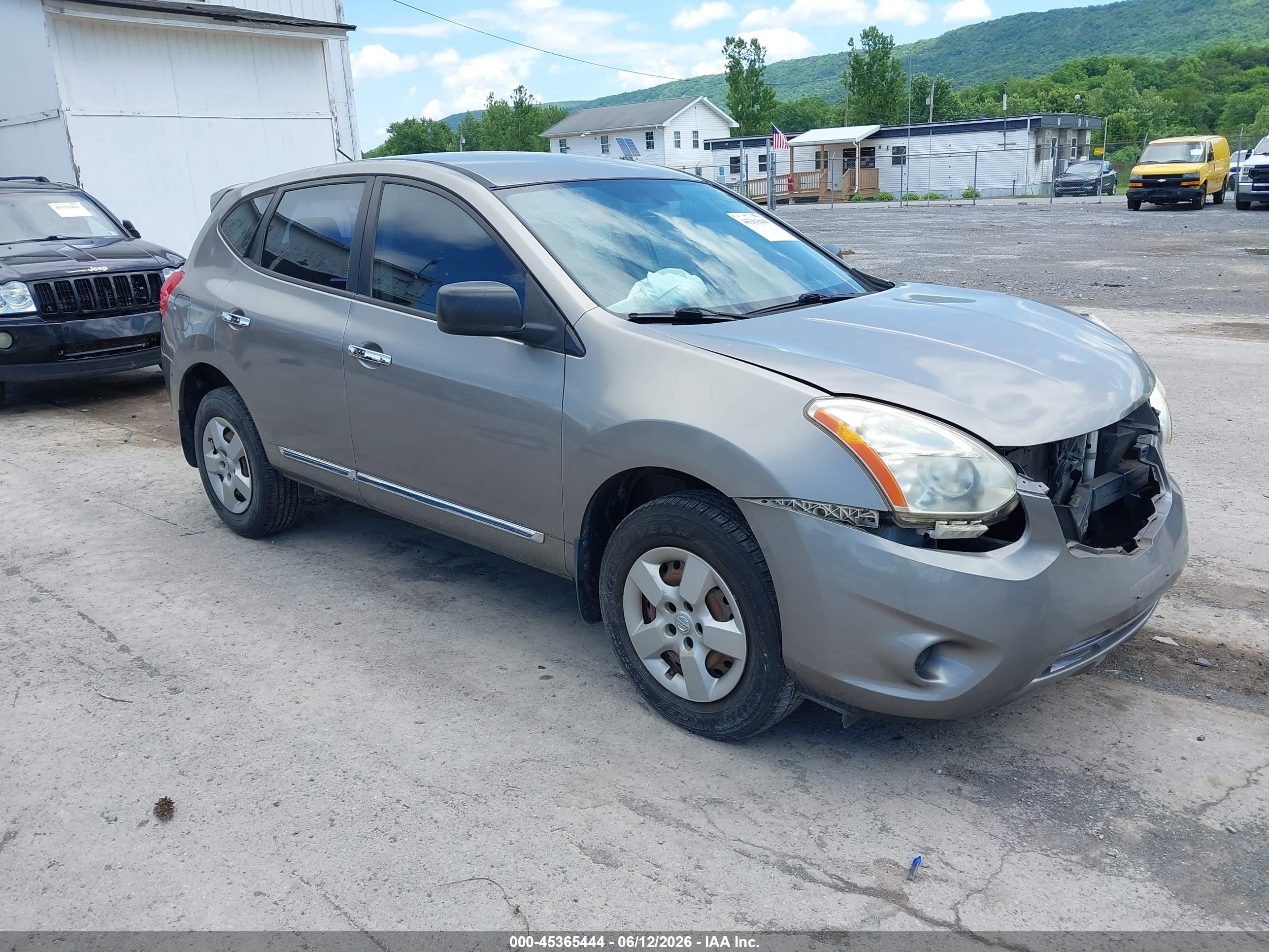 2013 Nissan Rogue S Silver vin: JN8AS5MV9DW134840