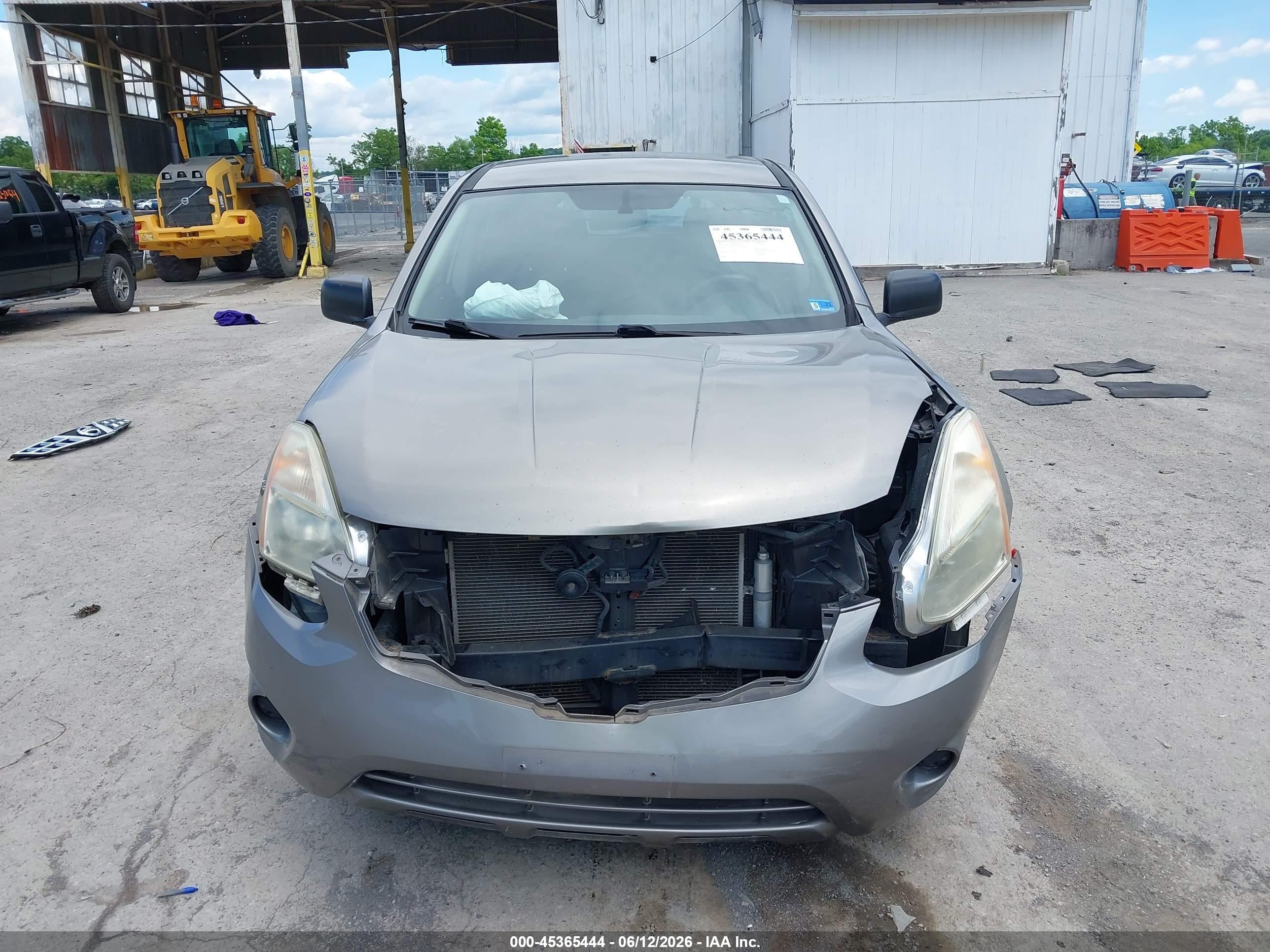 2013 Nissan Rogue S Silver vin: JN8AS5MV9DW134840