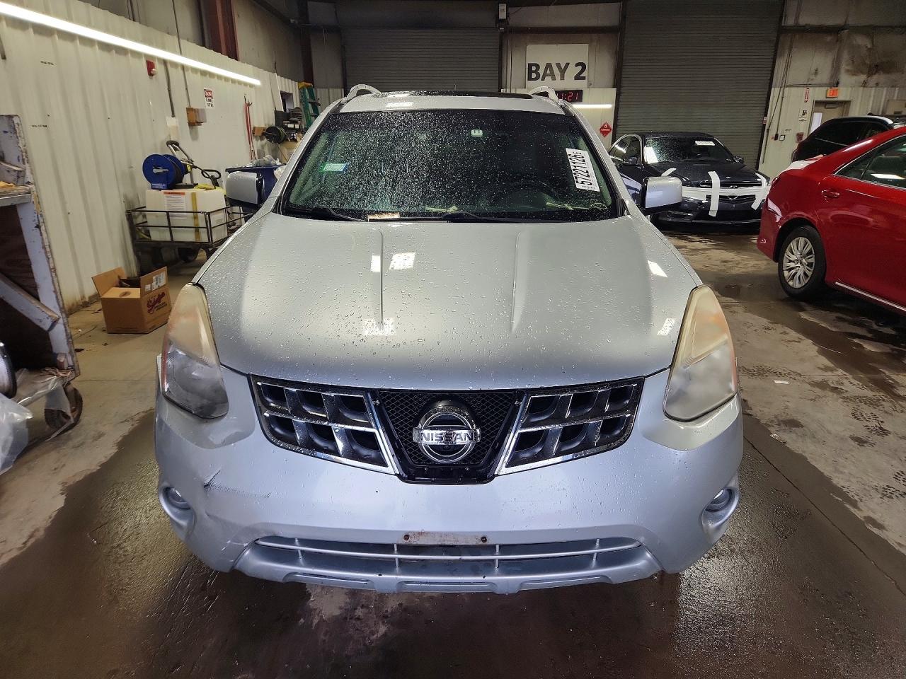 2013 Nissan Rogue S/sv Silver vin: JN8AS5MV9DW610746