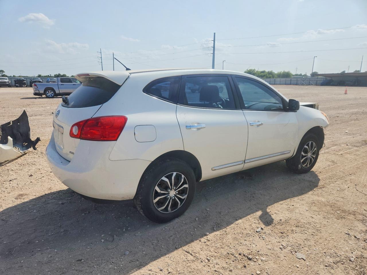 2013 Nissan Rogue S White vin: JN8AS5MV9DW638403