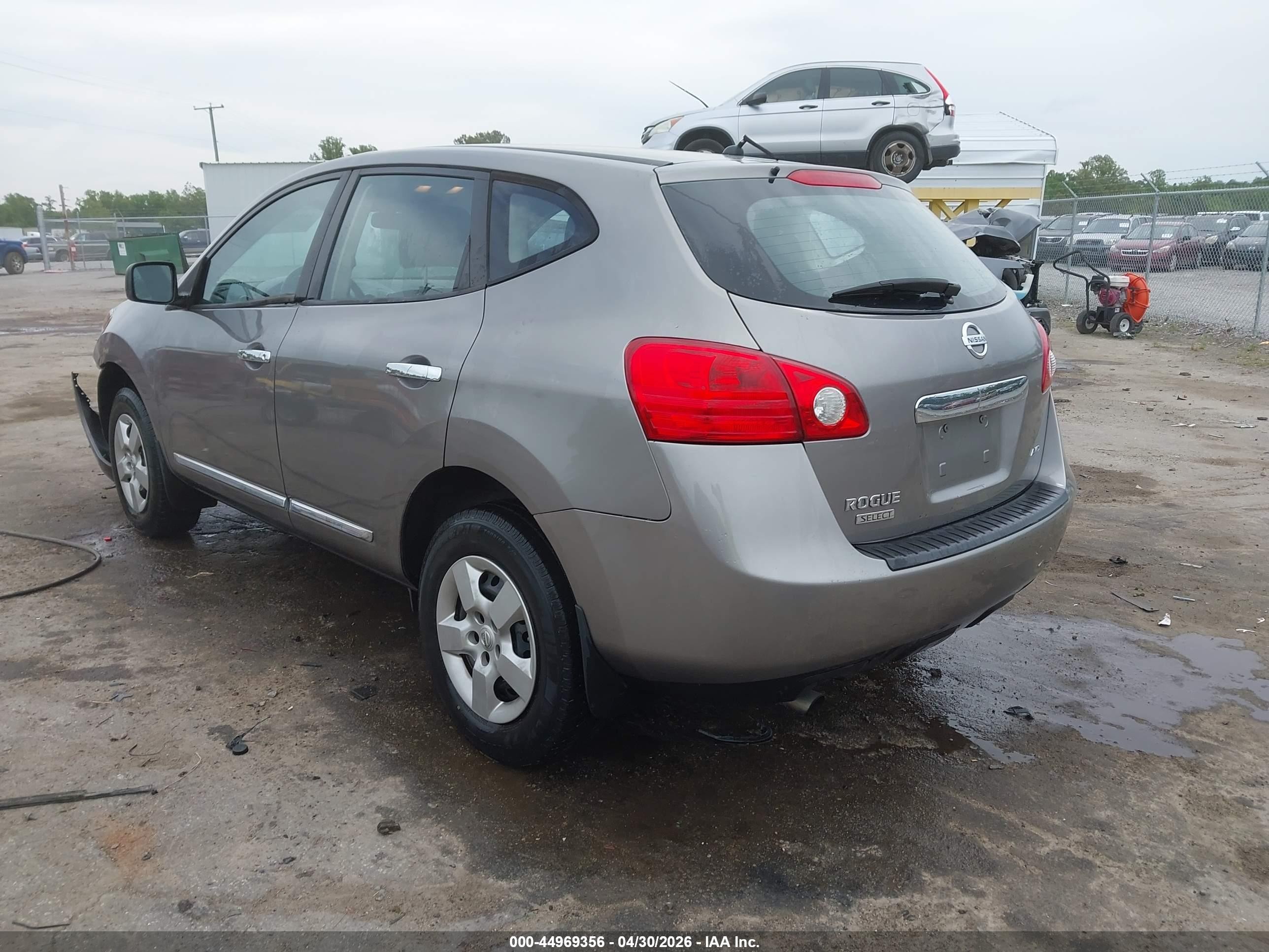 2014 Nissan Rogue Select S Коричневый vin: JN8AS5MV9EW705048