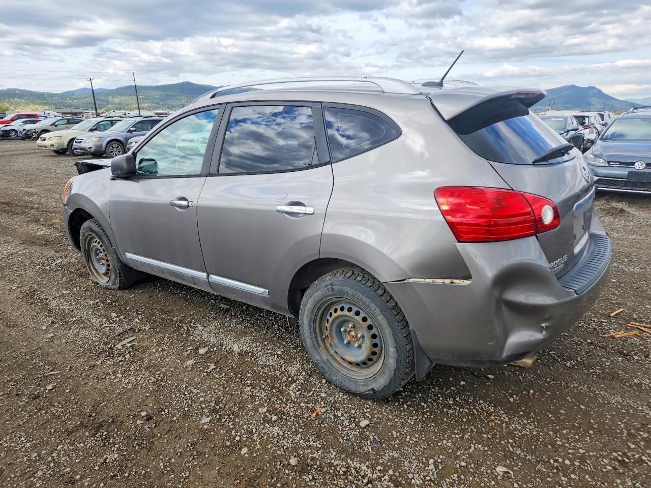 2014 Nissan Rogue Select S Silver vin: JN8AS5MV9EW705793