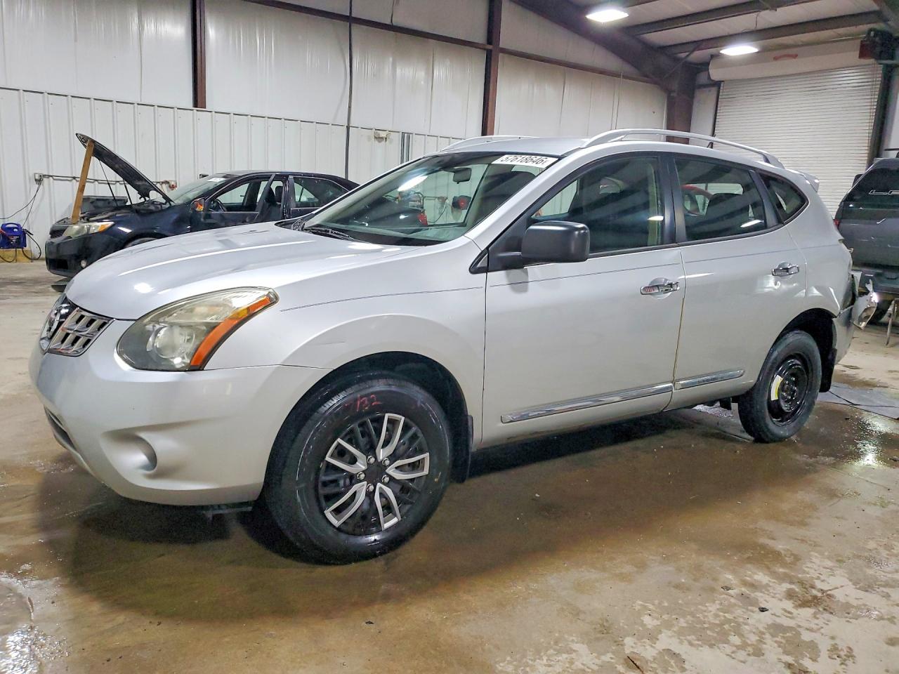 2014 Nissan Rogue Select S Silver vin: JN8AS5MV9EW720035