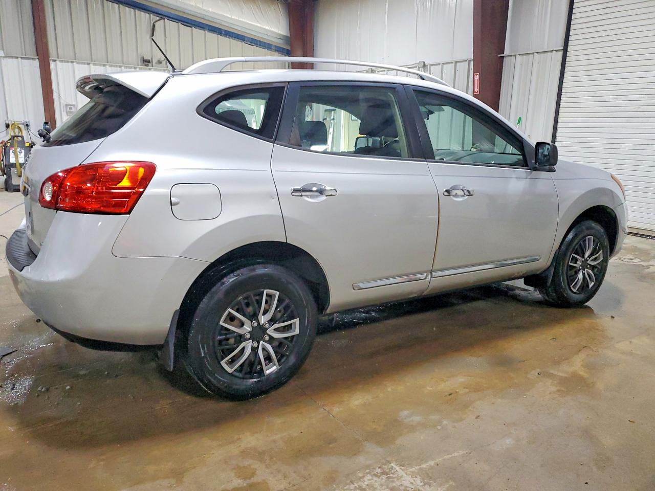 2014 Nissan Rogue Select S Silver vin: JN8AS5MV9EW720035