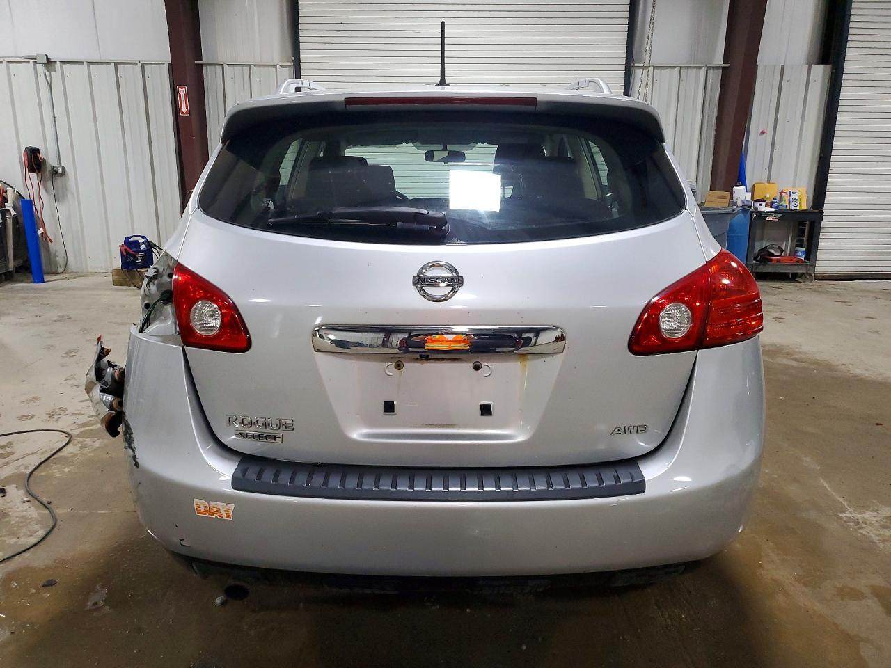 2014 Nissan Rogue Select S Silver vin: JN8AS5MV9EW720035