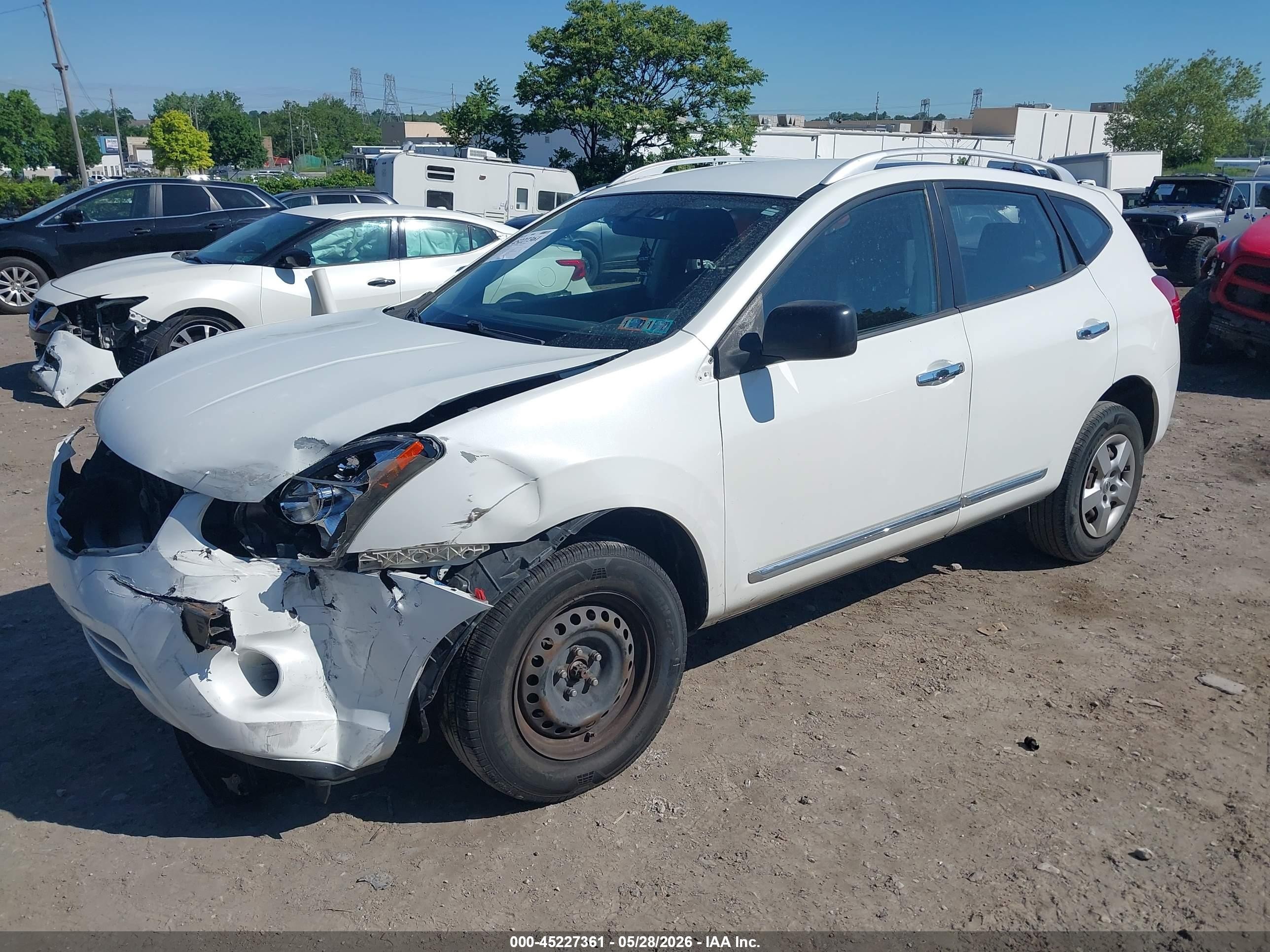 2015 Nissan Rogue Select S White vin: JN8AS5MV9FW756213