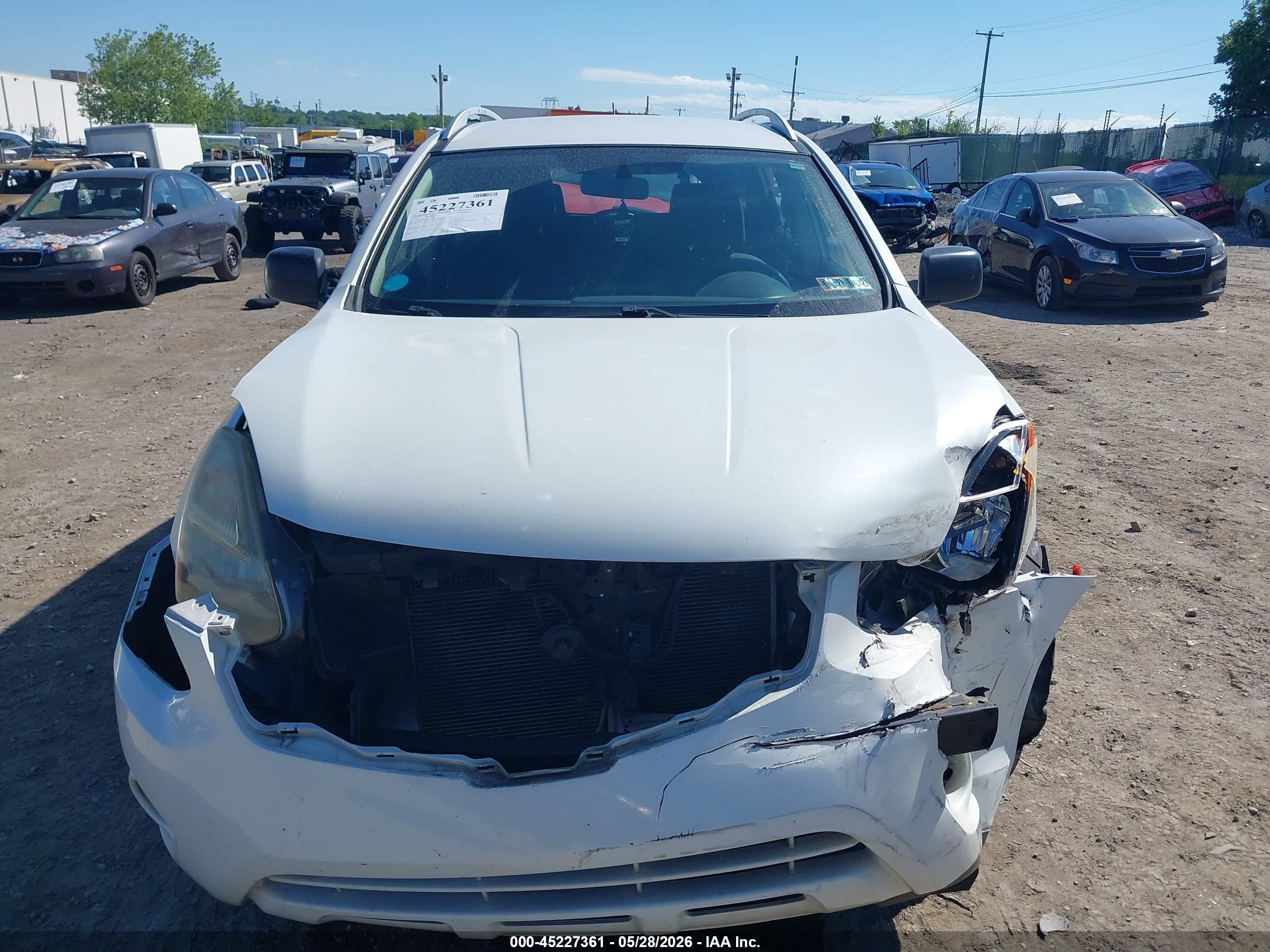 2015 Nissan Rogue Select S White vin: JN8AS5MV9FW756213