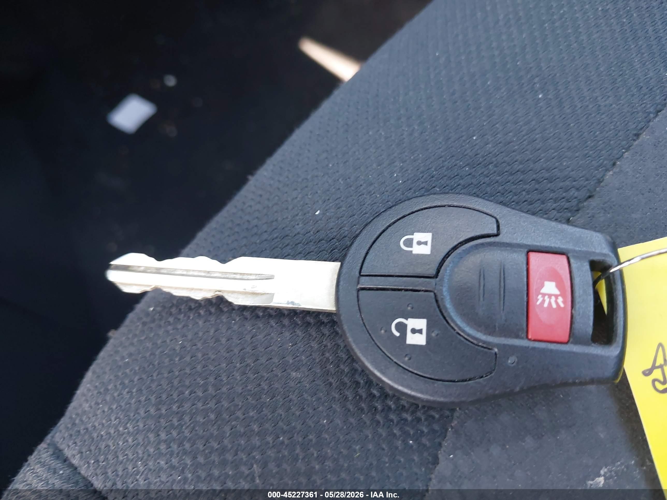 2015 Nissan Rogue Select S White vin: JN8AS5MV9FW756213