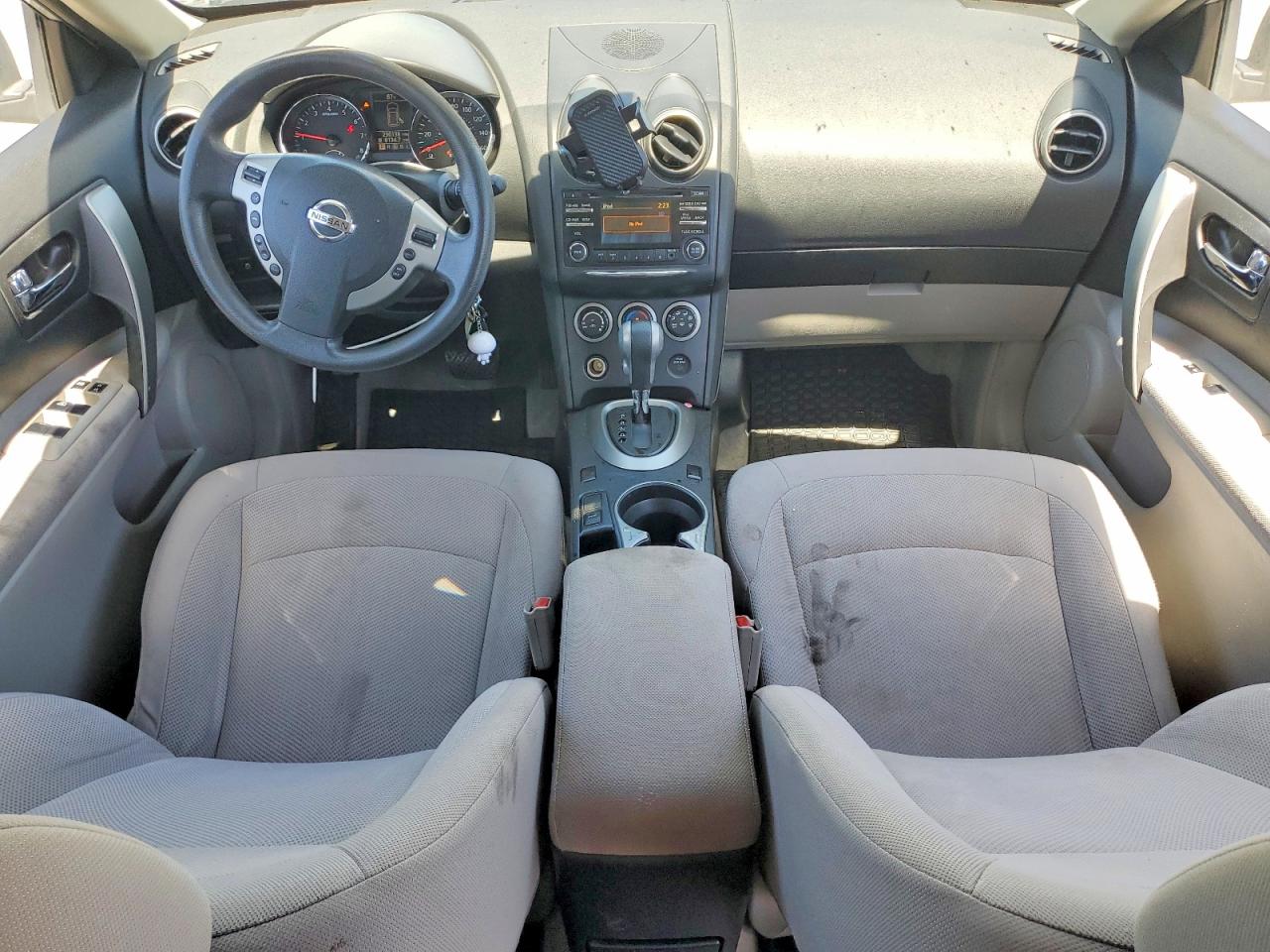2015 Nissan Rogue Select S Silver vin: JN8AS5MV9FW763677