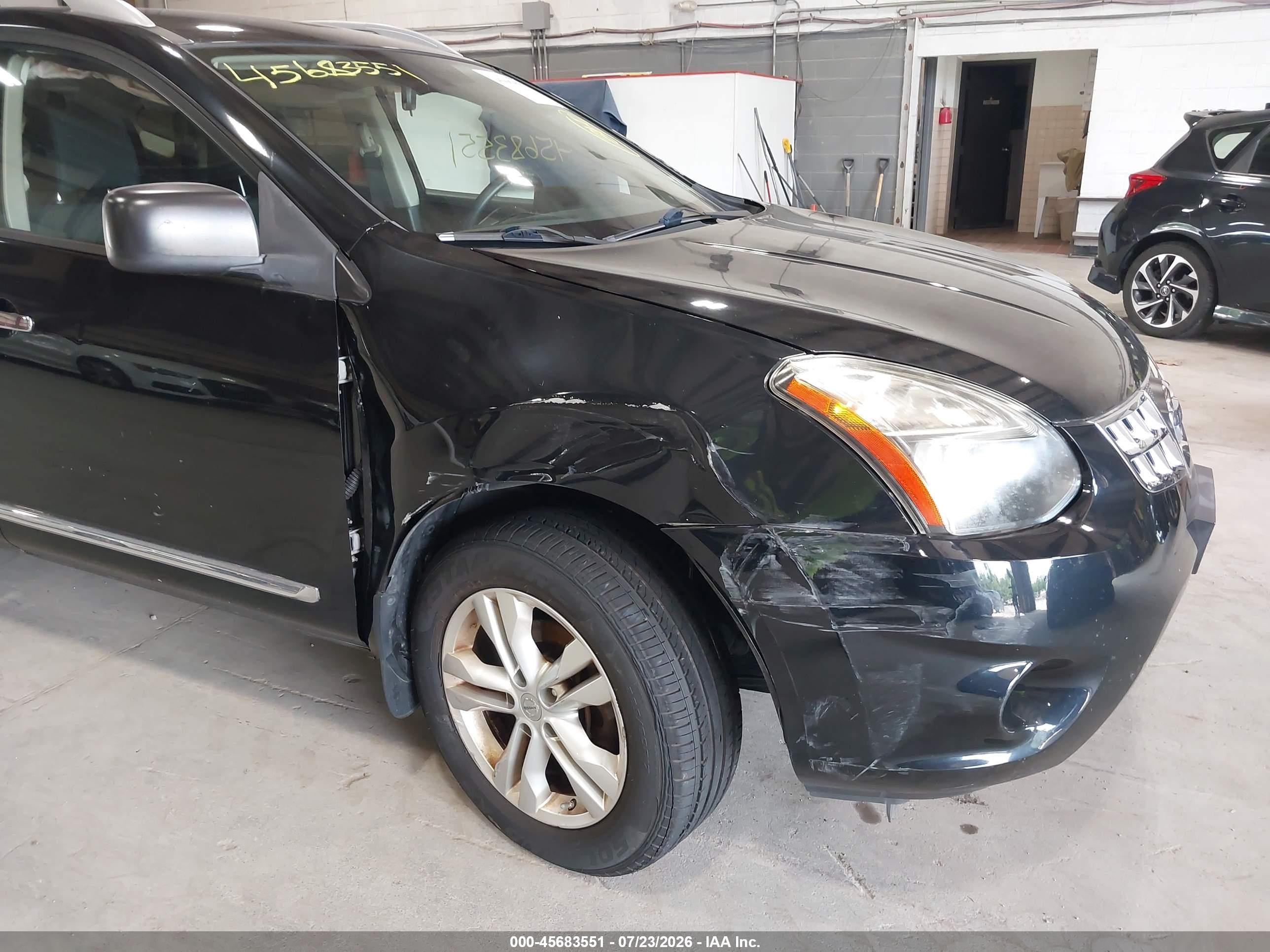 2015 Nissan Rogue Select S Black vin: JN8AS5MV9FW765445